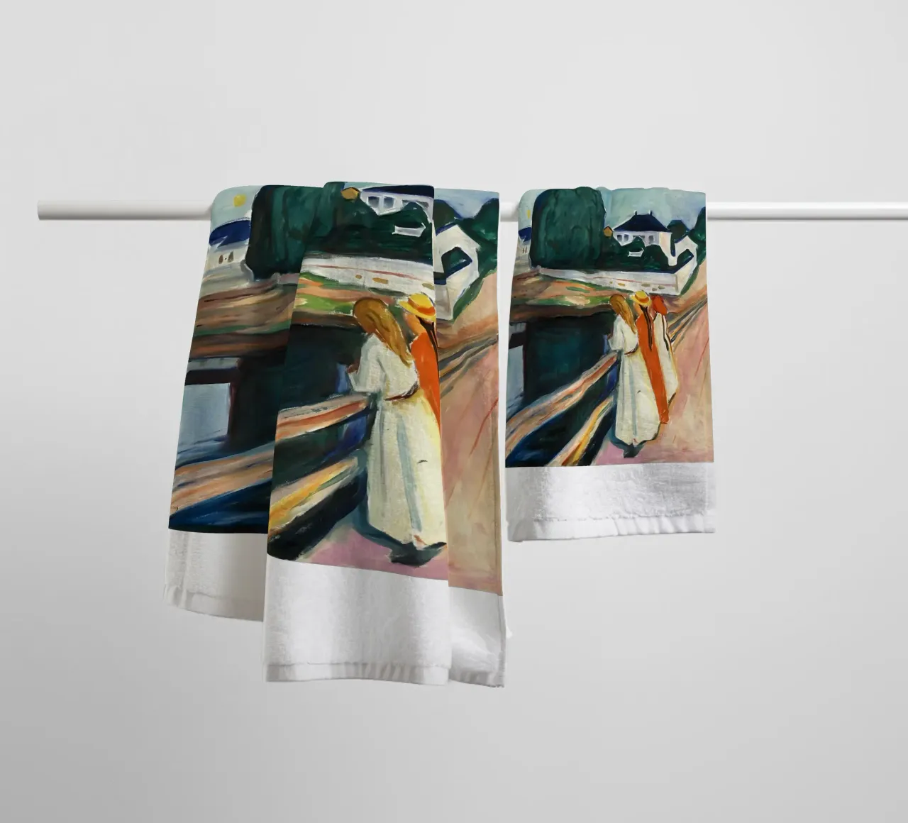 Le ragazze sul ponte di Edvard Munch asciugamano da bagno da kaitlinparkershop