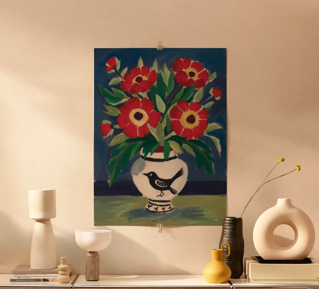 Vaso per uccelli Fiori rossi poster da Stone Decade