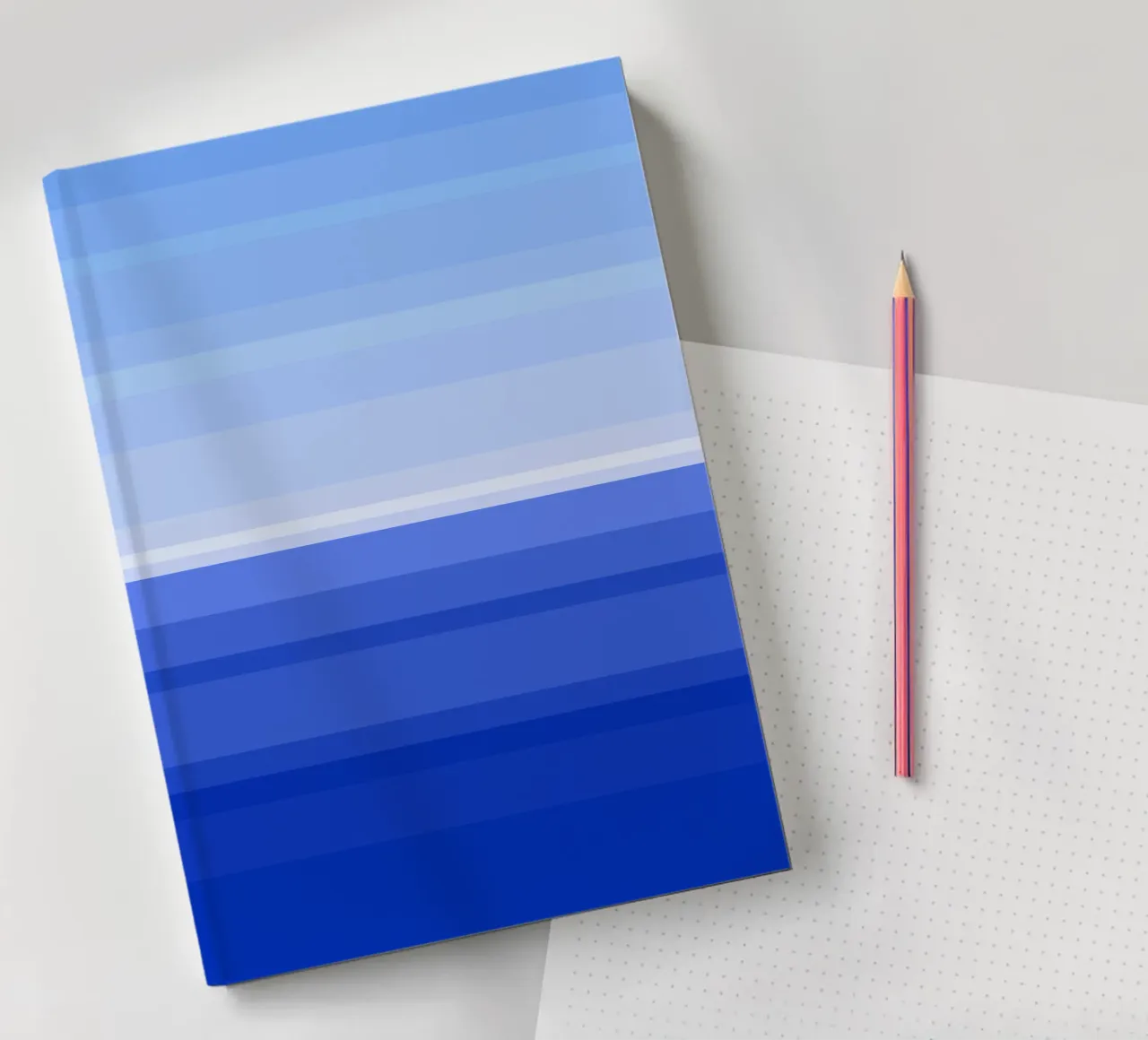 Vue de la mer, graphisme dans les tons bleus carnet de notes de Lilou Art