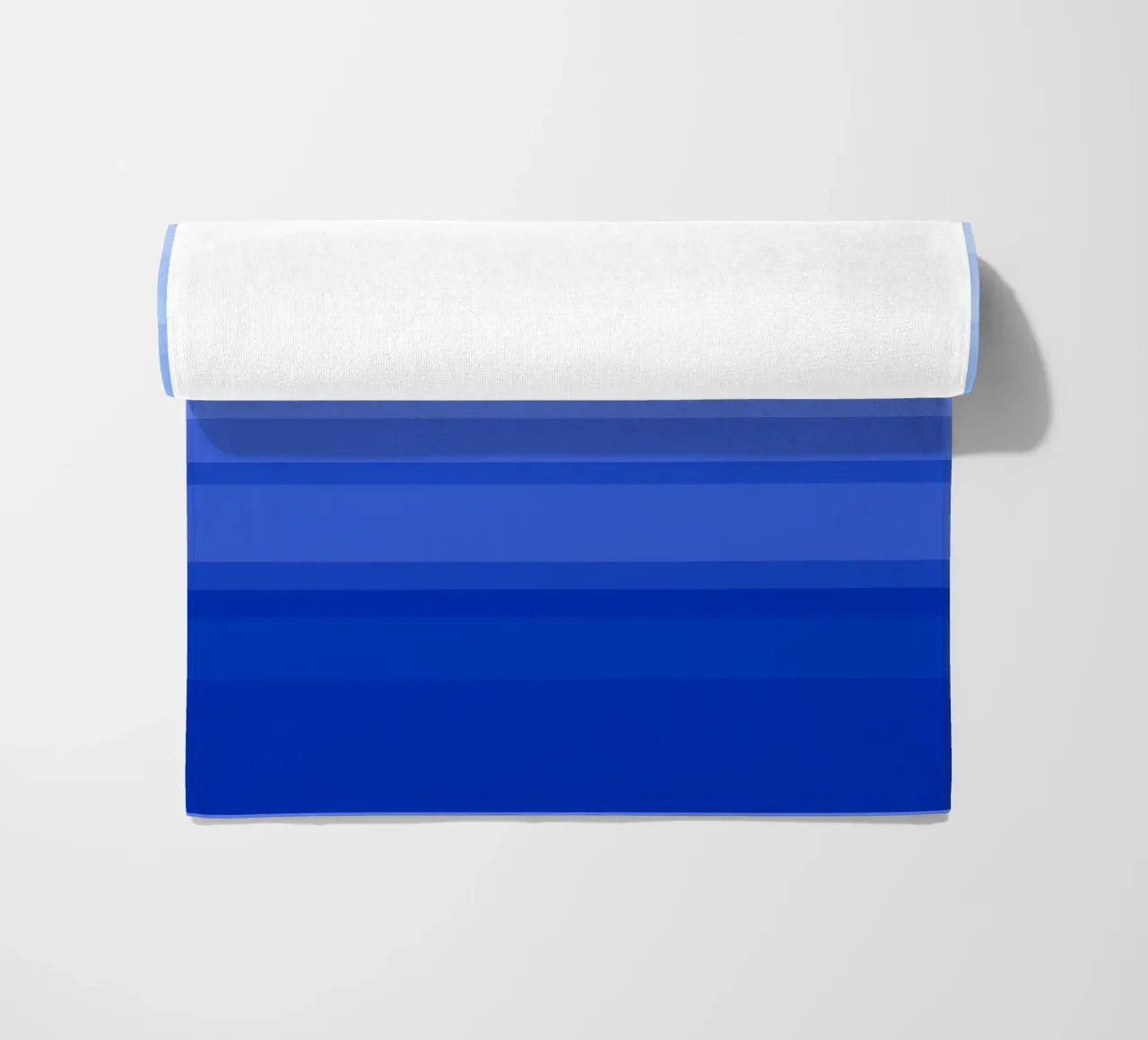 Vue de la mer, graphisme dans les tons bleus serviette de plage de Lilou Art