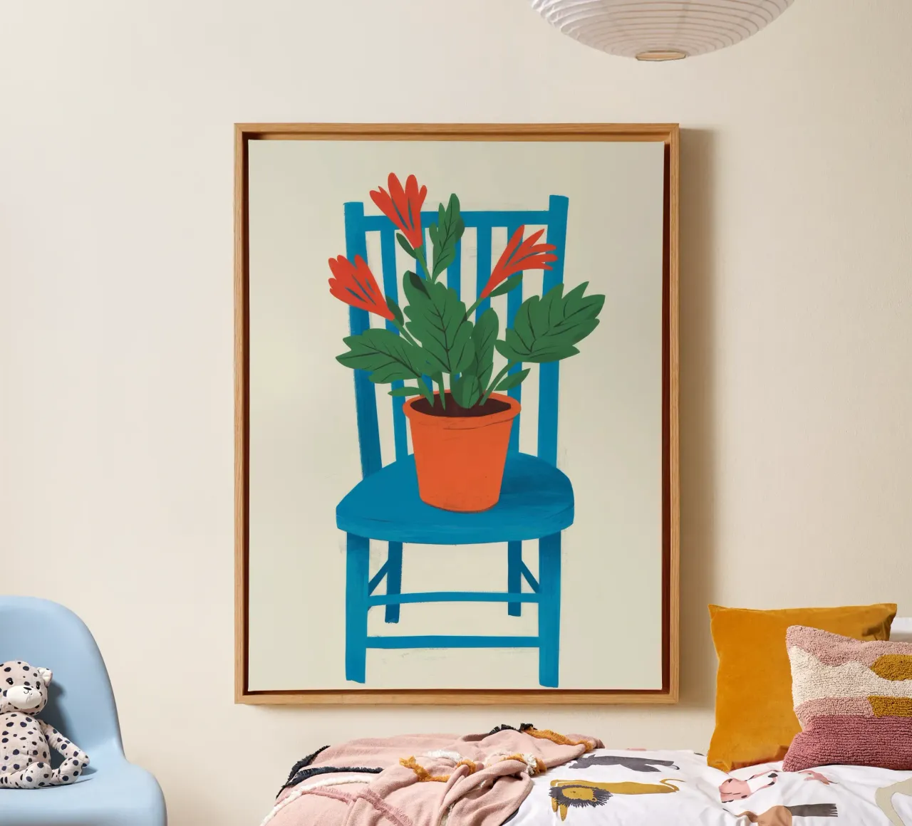 Blauer Stuhl Geranie Leinwand mit Schattenfugenrahmen von Muse Artworks
