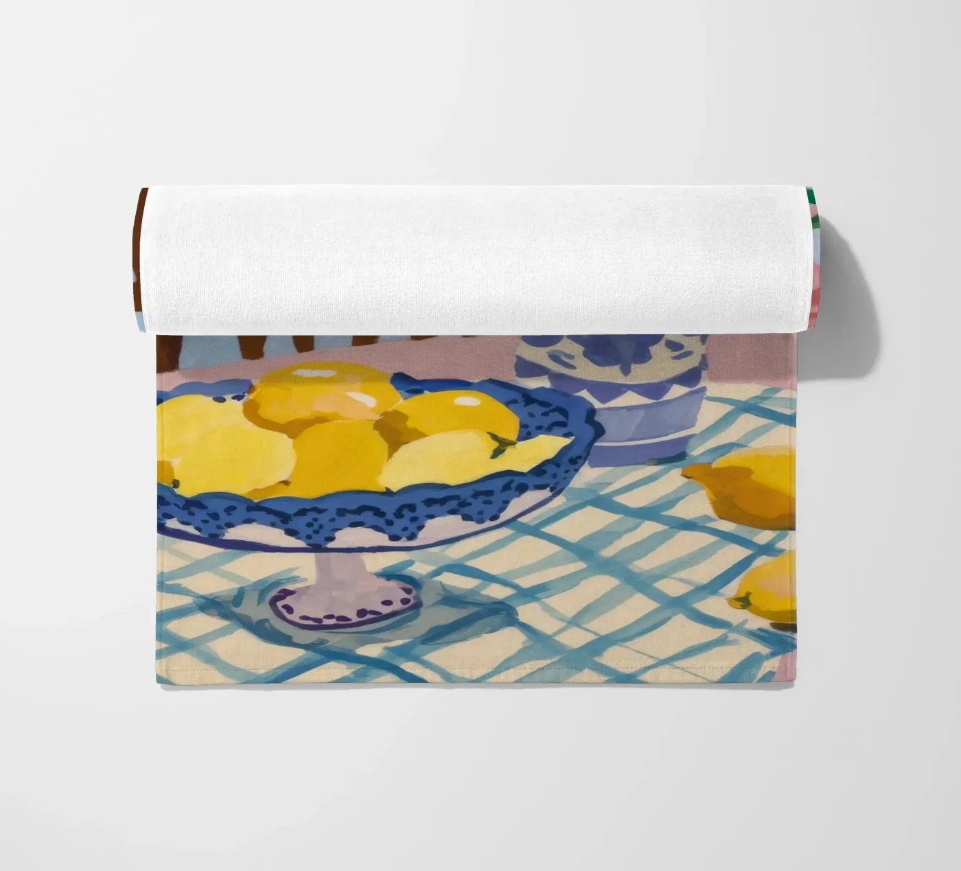 Checkered Table Lemons Strandtuch von FadeAura