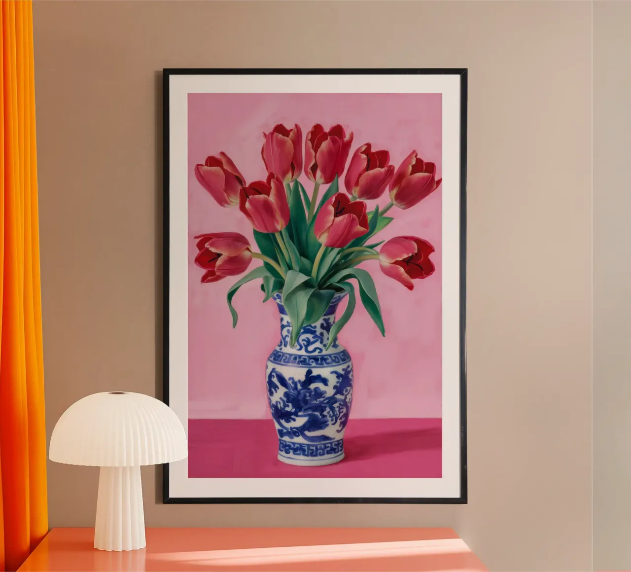 Vaso Chinoiserie Tulipani poster con telaio in plastica da Muse Artworks