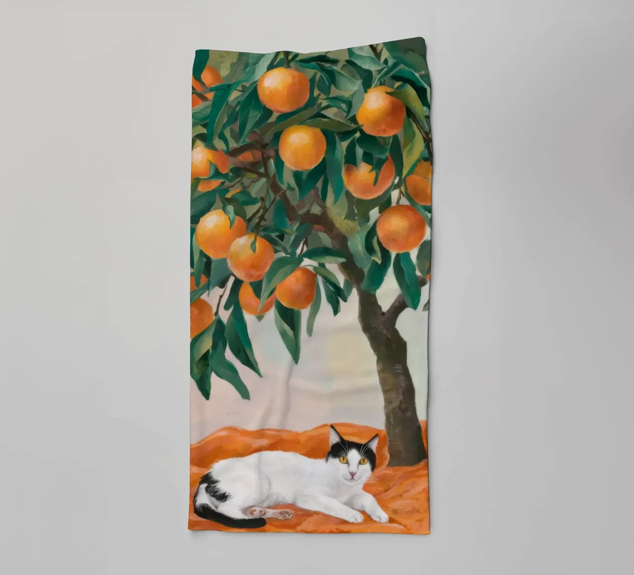 Il sonno dell'albero d'arancio asciugamano da bagno da Haven Fantasy