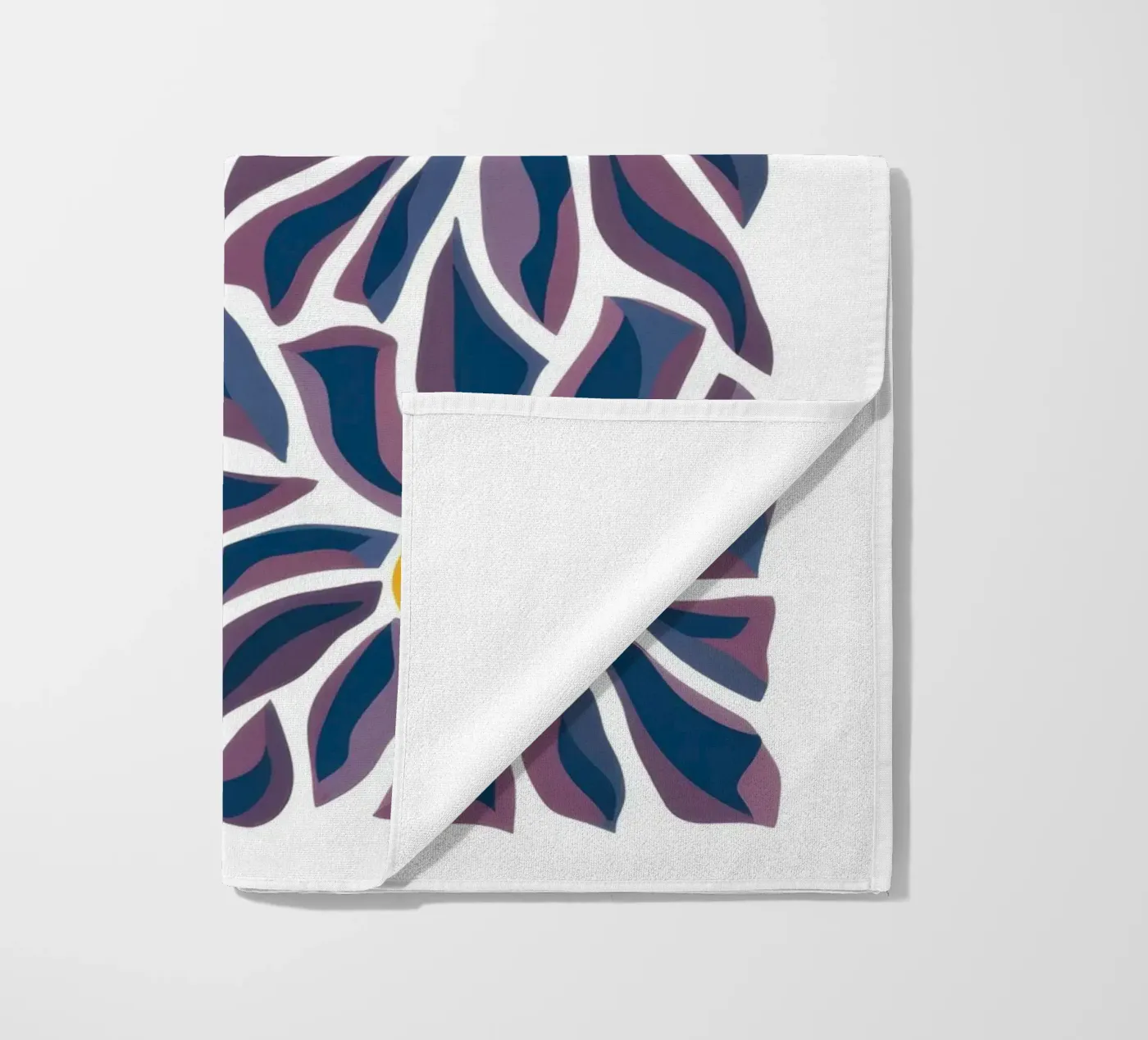 Daisy Pattern Pop Strandtuch von Pale Aura