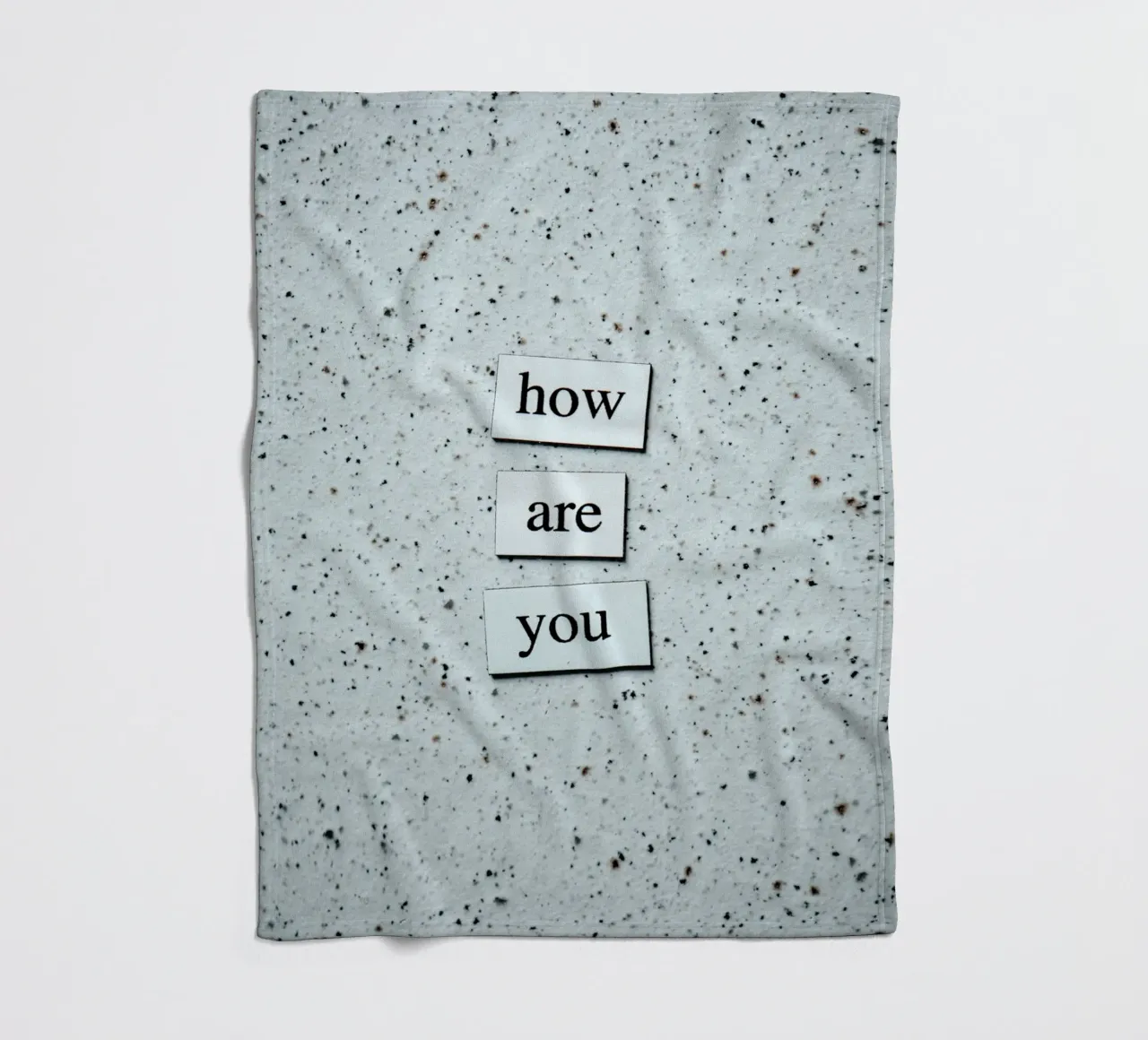 HOW ARE YOU? coperta in pile da Einfach Uebel