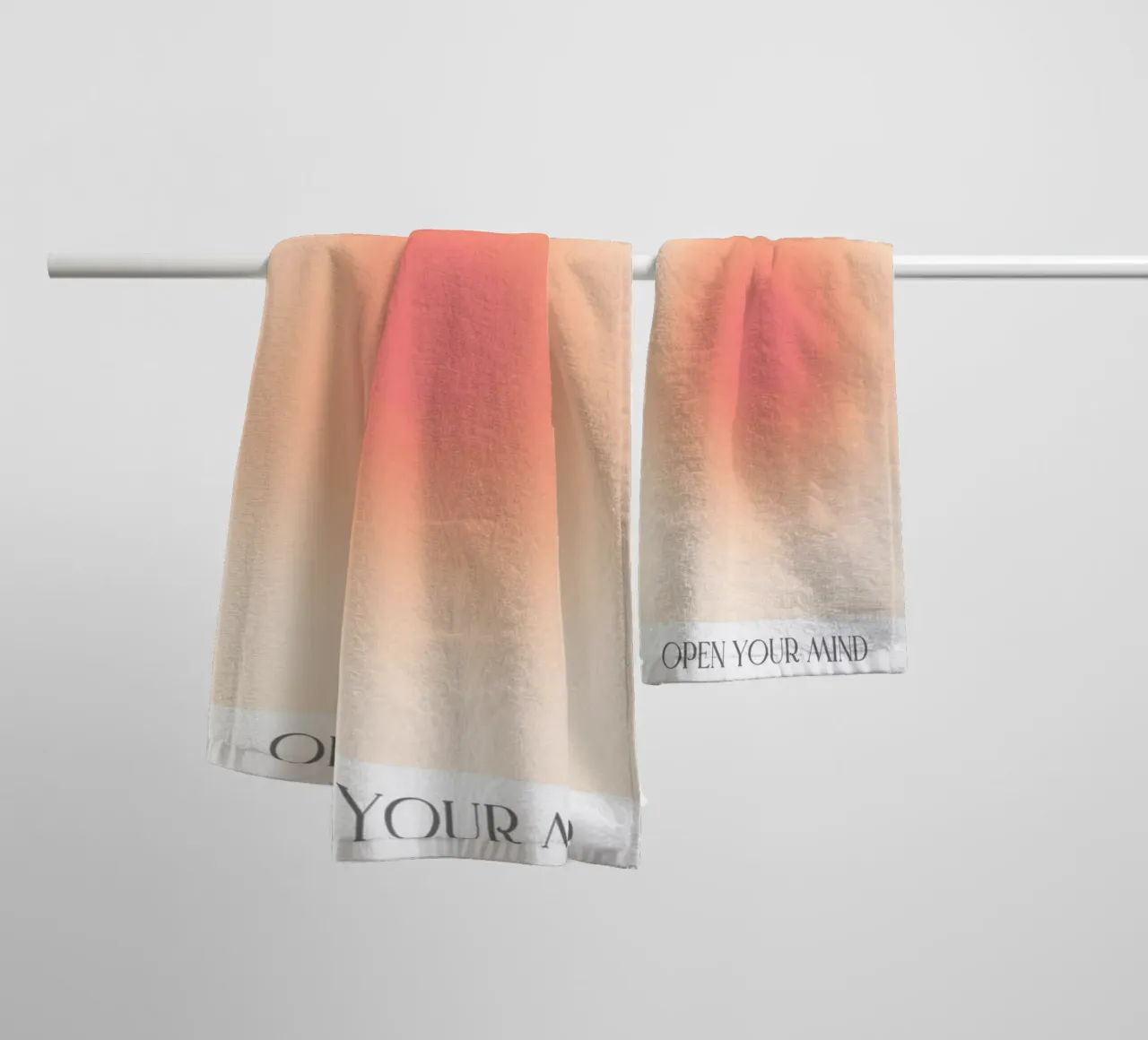 "Open Your Mind" Pfirsich Rosa Aura Gradient Abstrakte Kunst Handtuch von homdeco