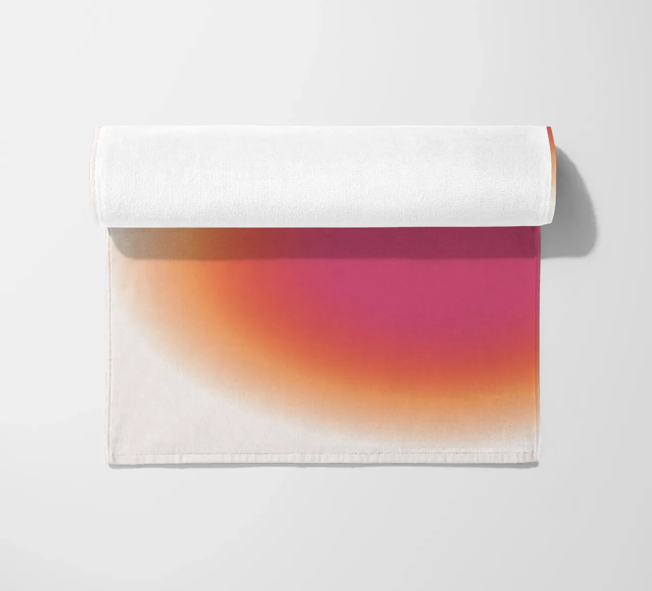 Abstracte Fuchsia & Oranje Aura Verloop Kunstdruk strandhanddoek van homdeco