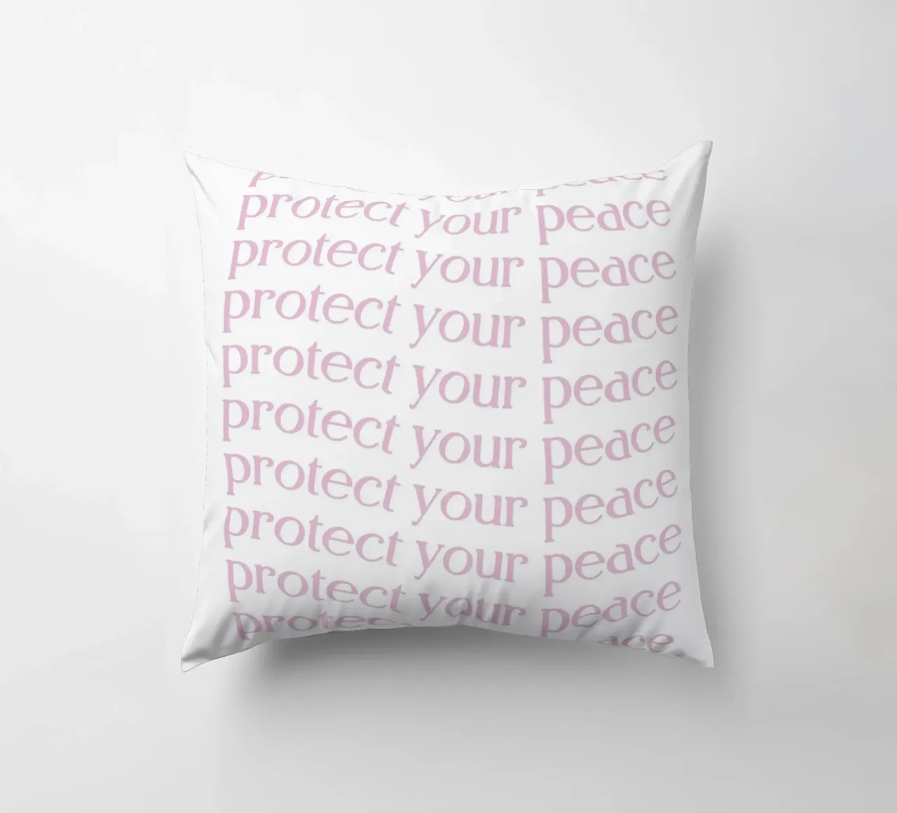 Poster estetico "Proteggi la tua pace" con testo ripetuto in rosa cuscino da homdeco