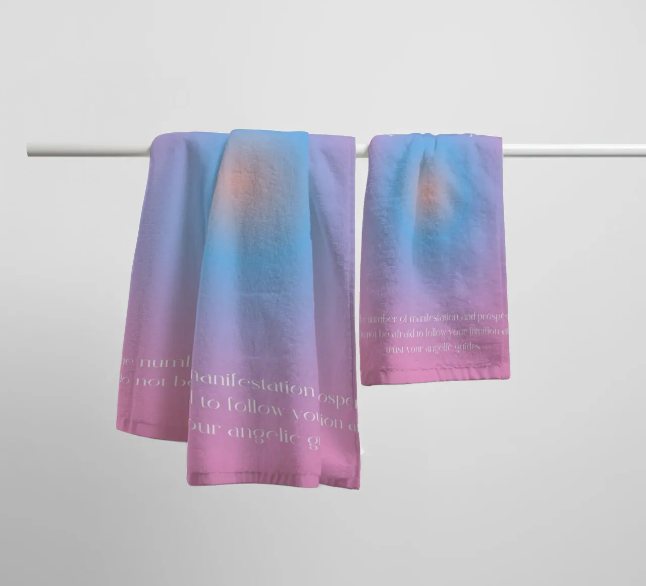 Angelo n. 111 Intuition Rosa Blu Aura Gradiente Poster asciugamano da bagno da homdeco