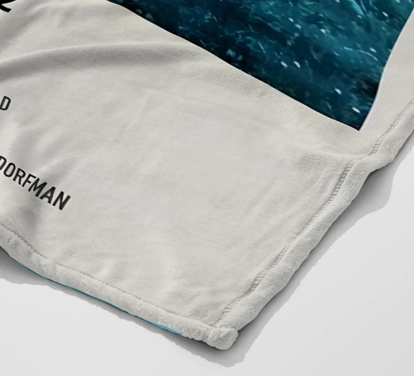 THE RING 2002 Fleecedecke von MVFminimalist