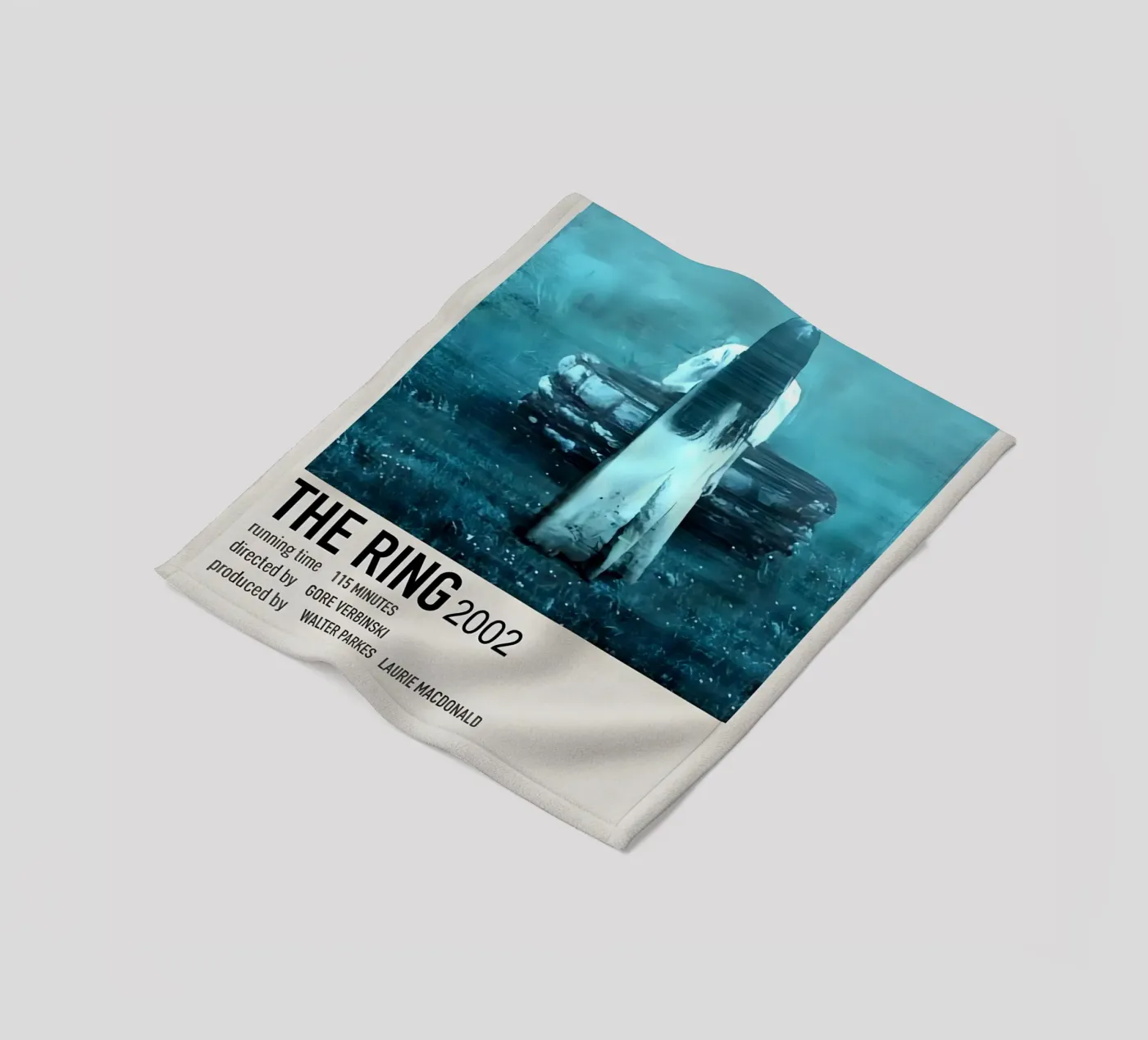 THE RING 2002 Fleecedecke von MVFminimalist