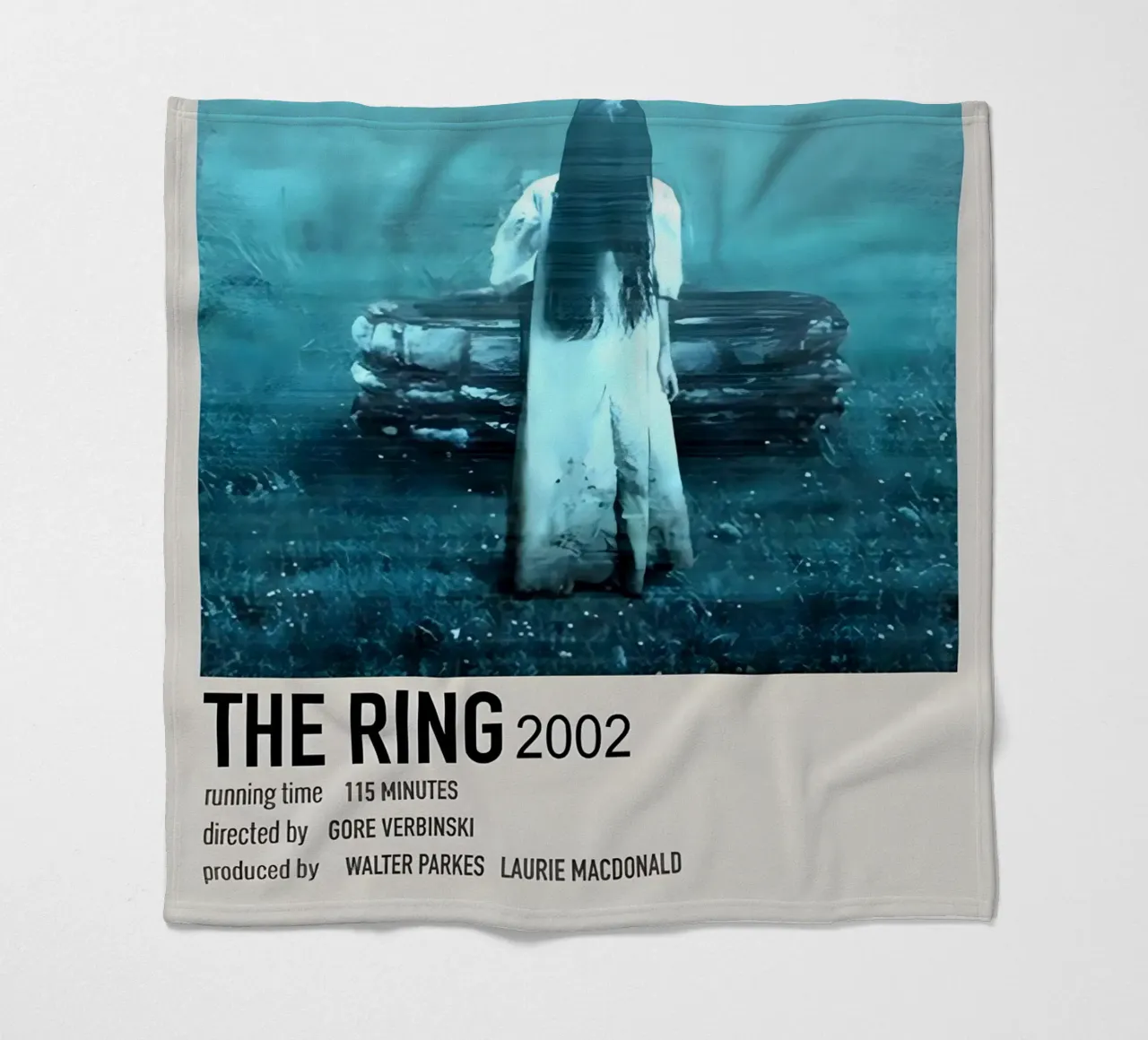 THE RING 2002 Fleecedecke von MVFminimalist