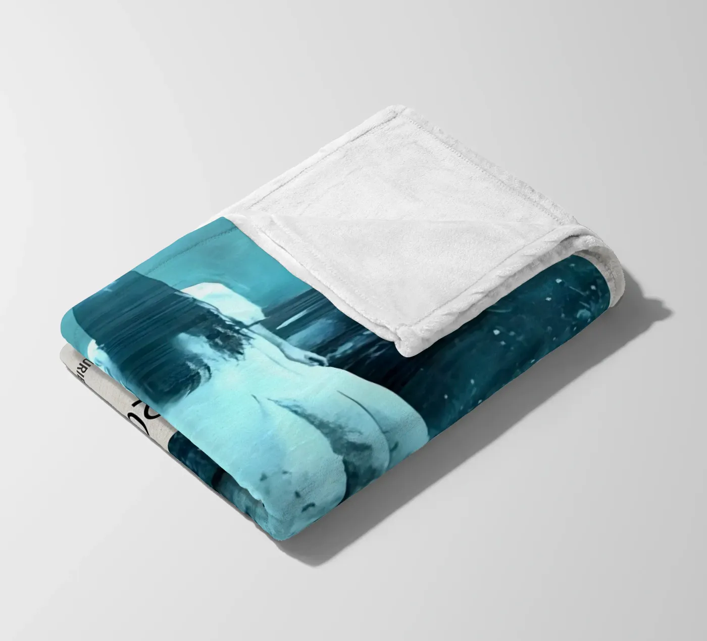 THE RING 2002 Fleecedecke von MVFminimalist