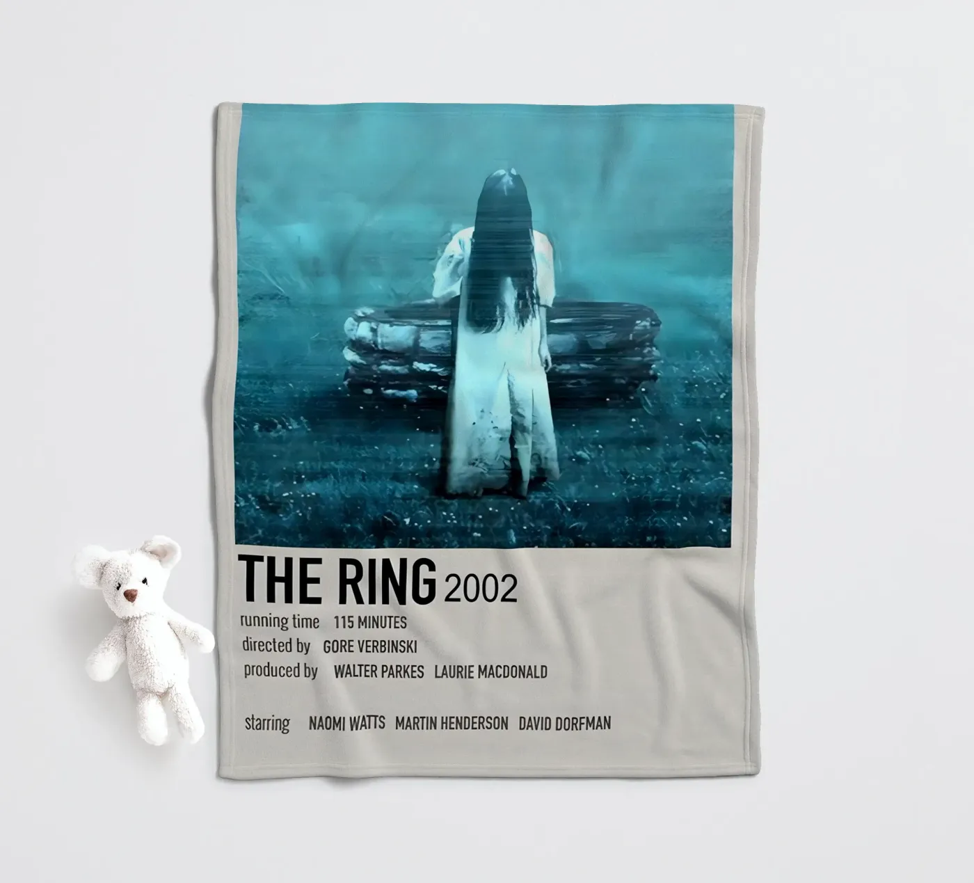 THE RING 2002 Fleecedecke von MVFminimalist