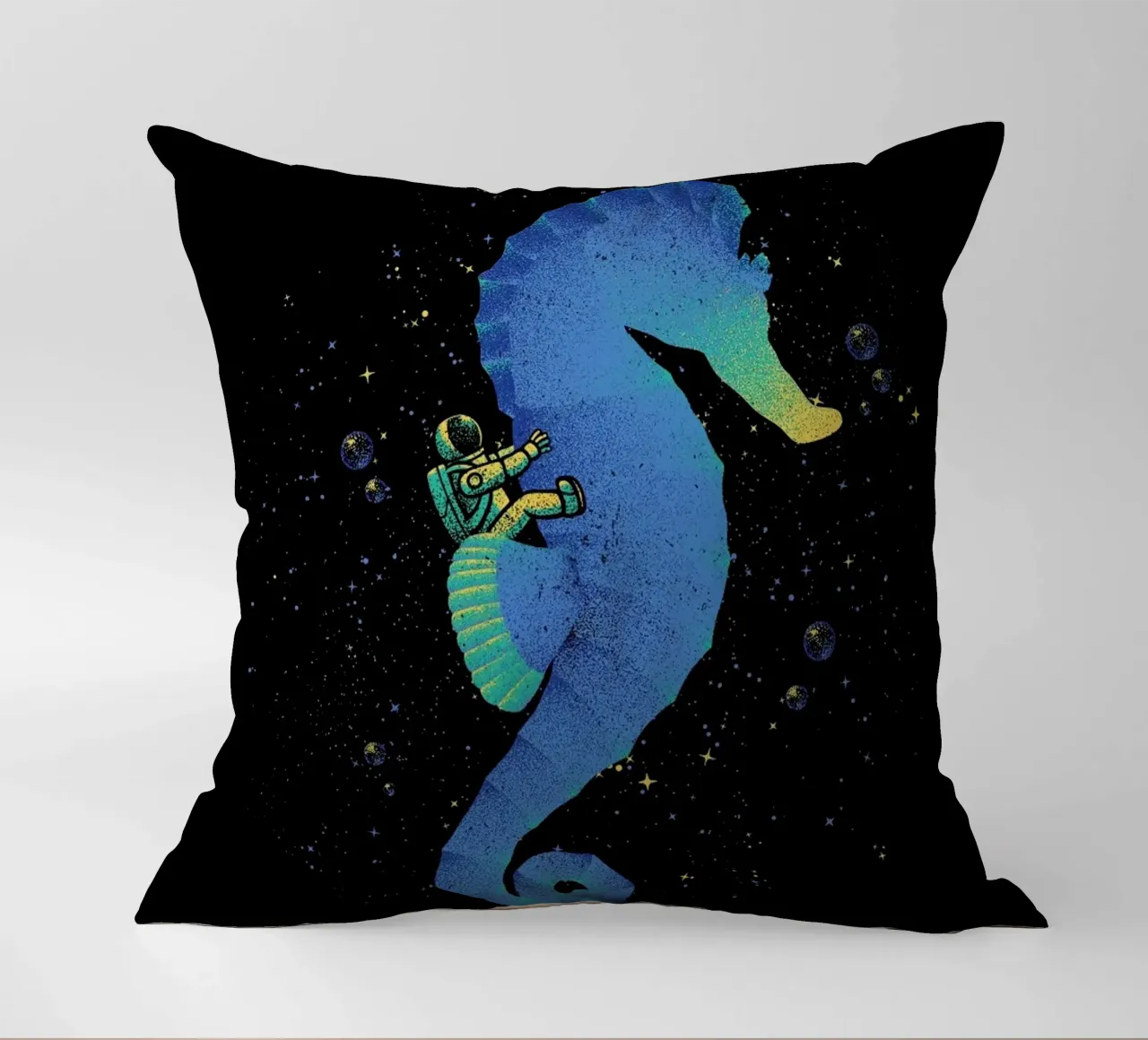 Riding A Sea Horse Astronaut cuscino da Tobe Fonseca