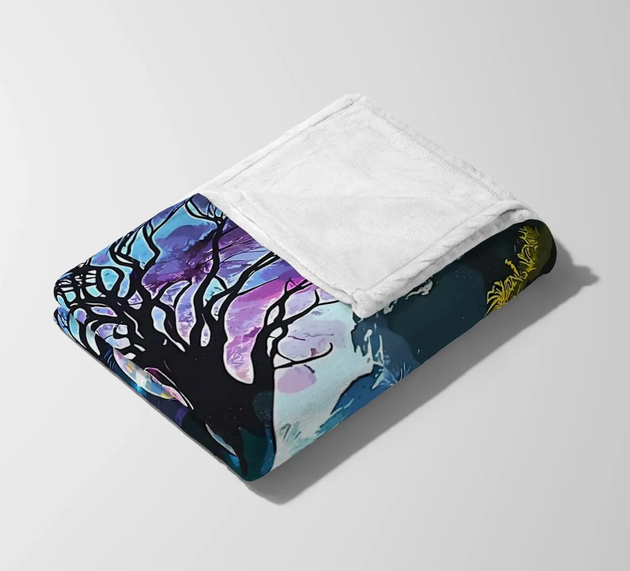 albero acqua riflessione coperta in pile da Jennifer R Spyhalski
