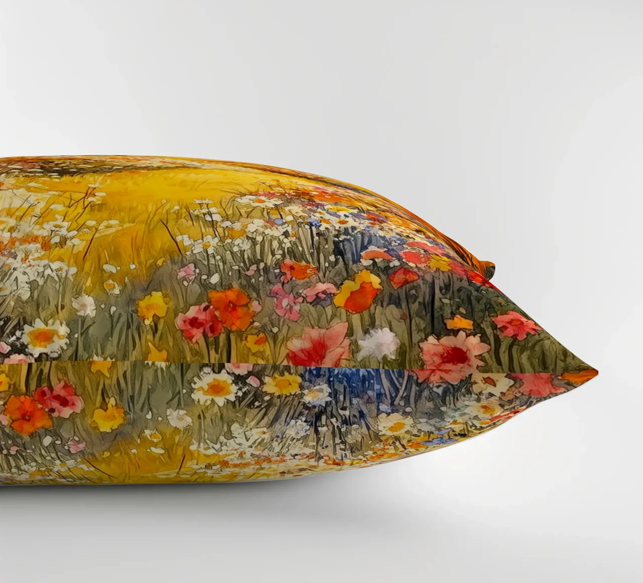 Prato pieno di fiori cuscino da Justyna Jaszke JBJart