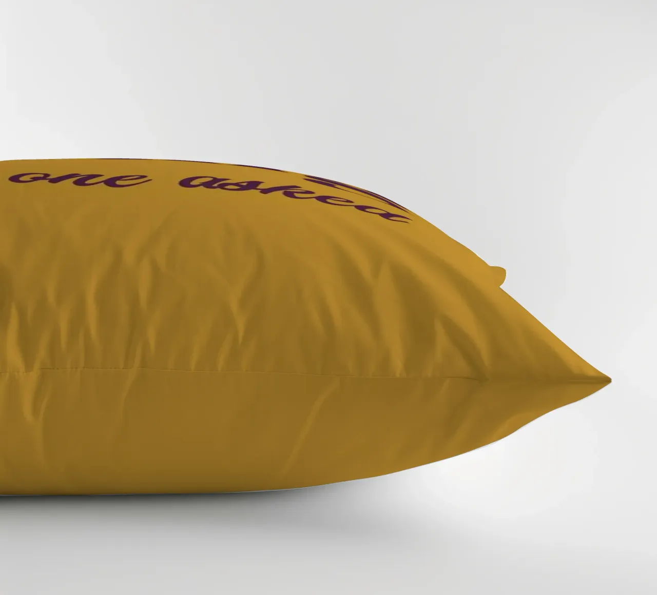 Omg Mustard cuscino da Trabolt Design