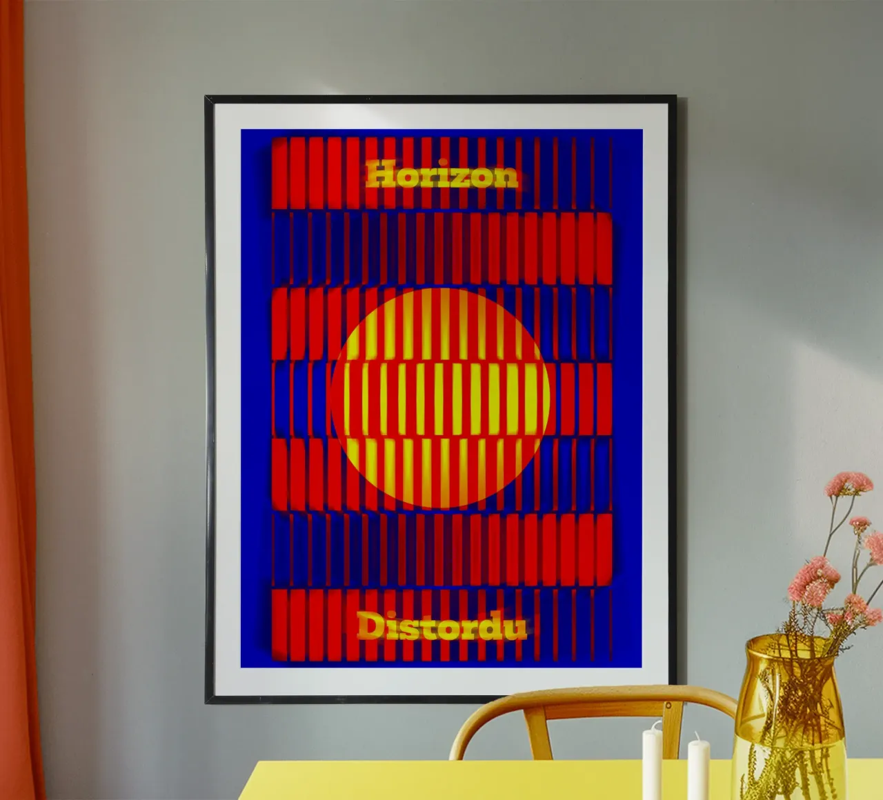 Un orizzonte solare distorto da barre luminose poster con telaio in legno da Sarah Mauriaucourt