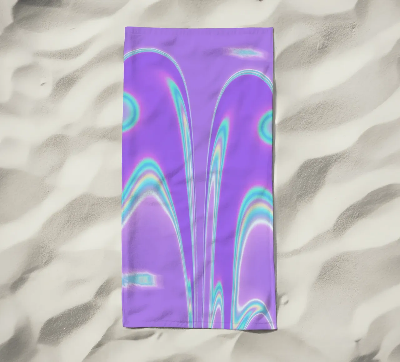 Forme a specchio in una luce iridescente telo mare da Sarah Mauriaucourt