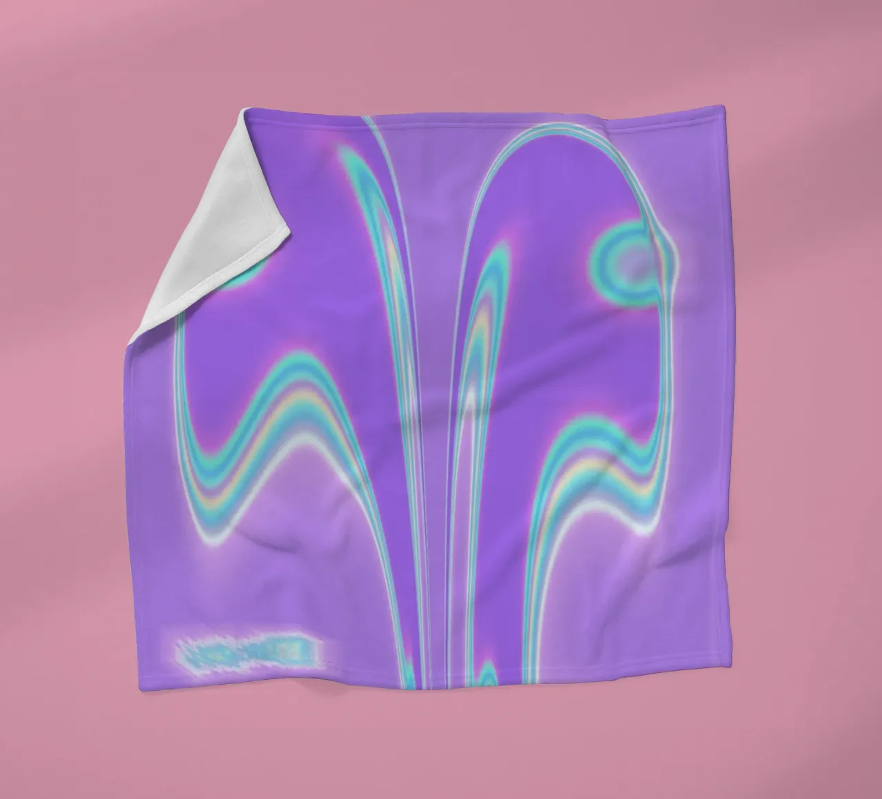 Forme a specchio in una luce iridescente coperta in pile da Sarah Mauriaucourt