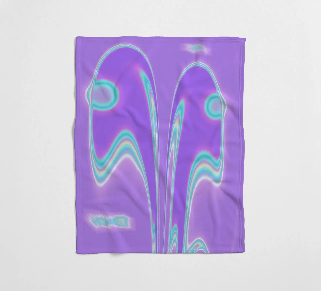 Forme a specchio in una luce iridescente coperta in pile da Sarah Mauriaucourt