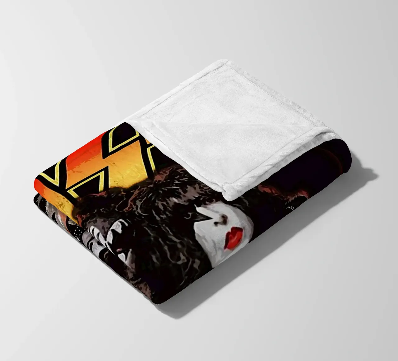 kiss fleece blanket by vanhesling