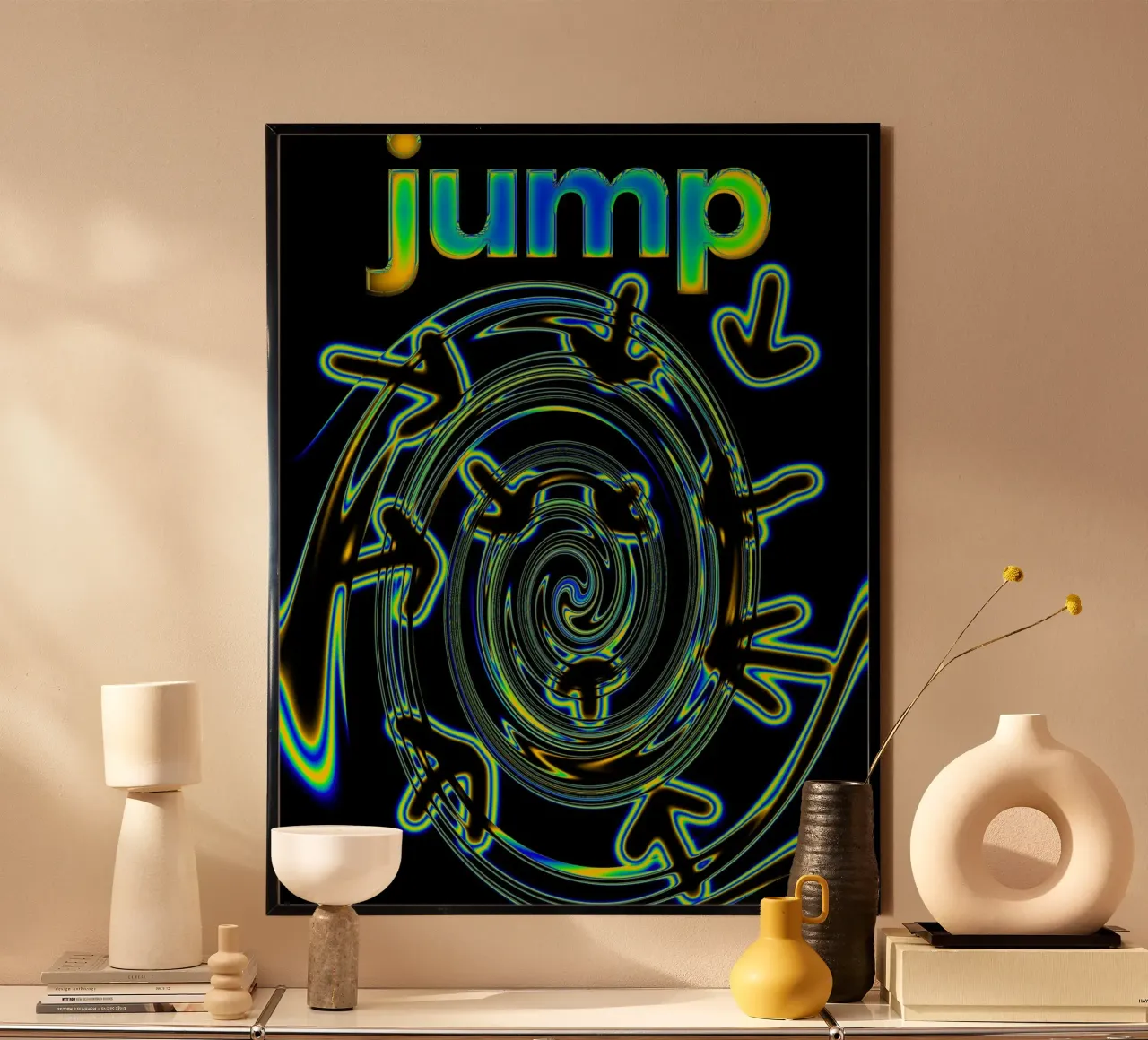 Spirale nera attraversata da sagome con frecce poster con telaio in legno da Sarah Mauriaucourt