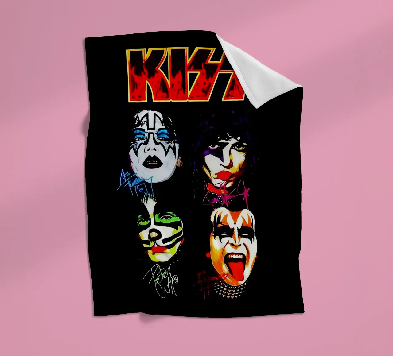 kiss fleece blanket by vanhesling