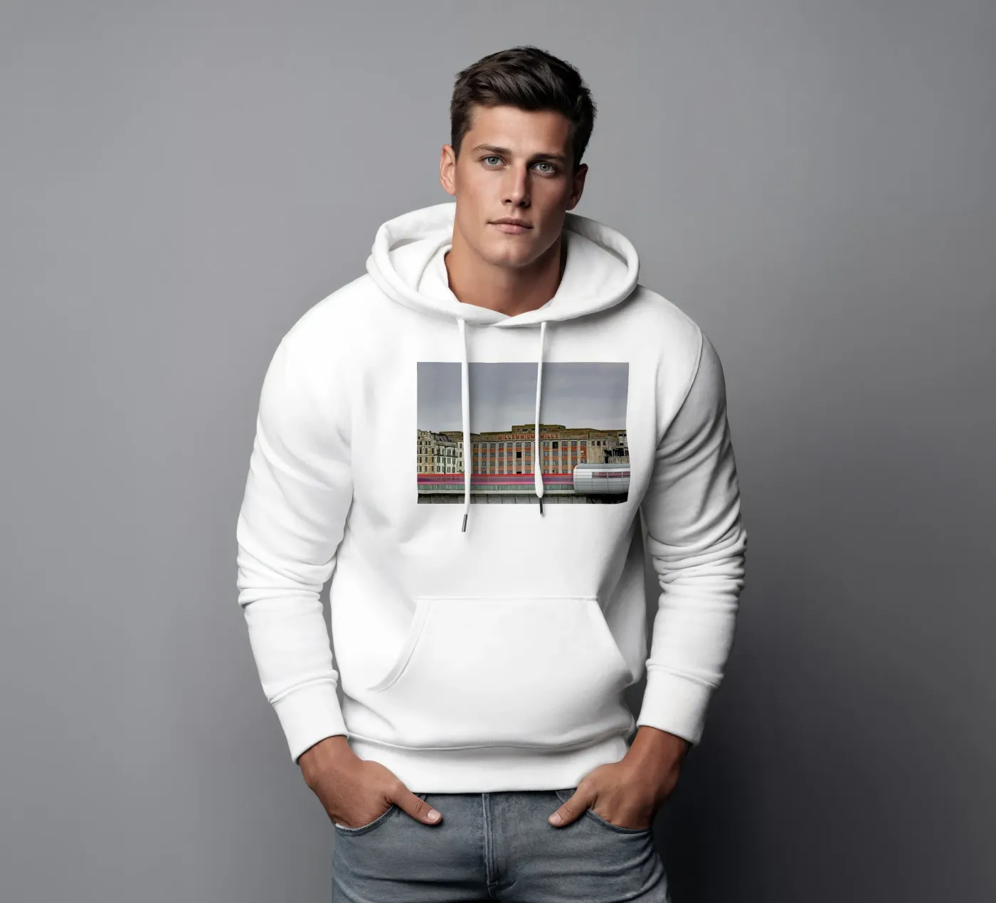 Millenium Mills felpa con cappuccio da Michael Belhadi