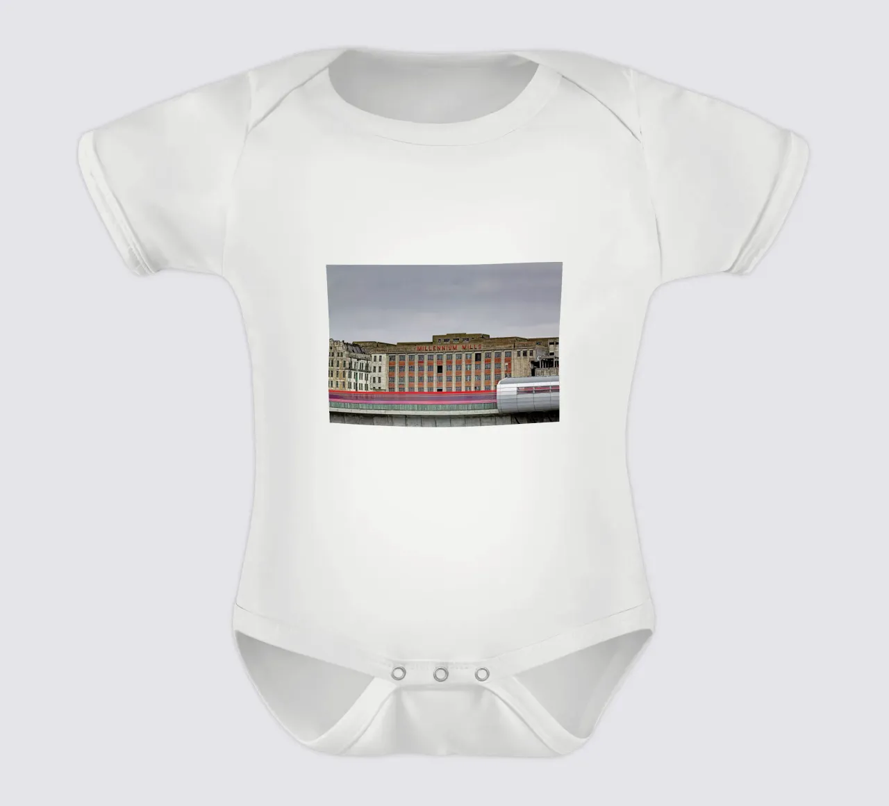 Millenium Mills body bébé de Michael Belhadi