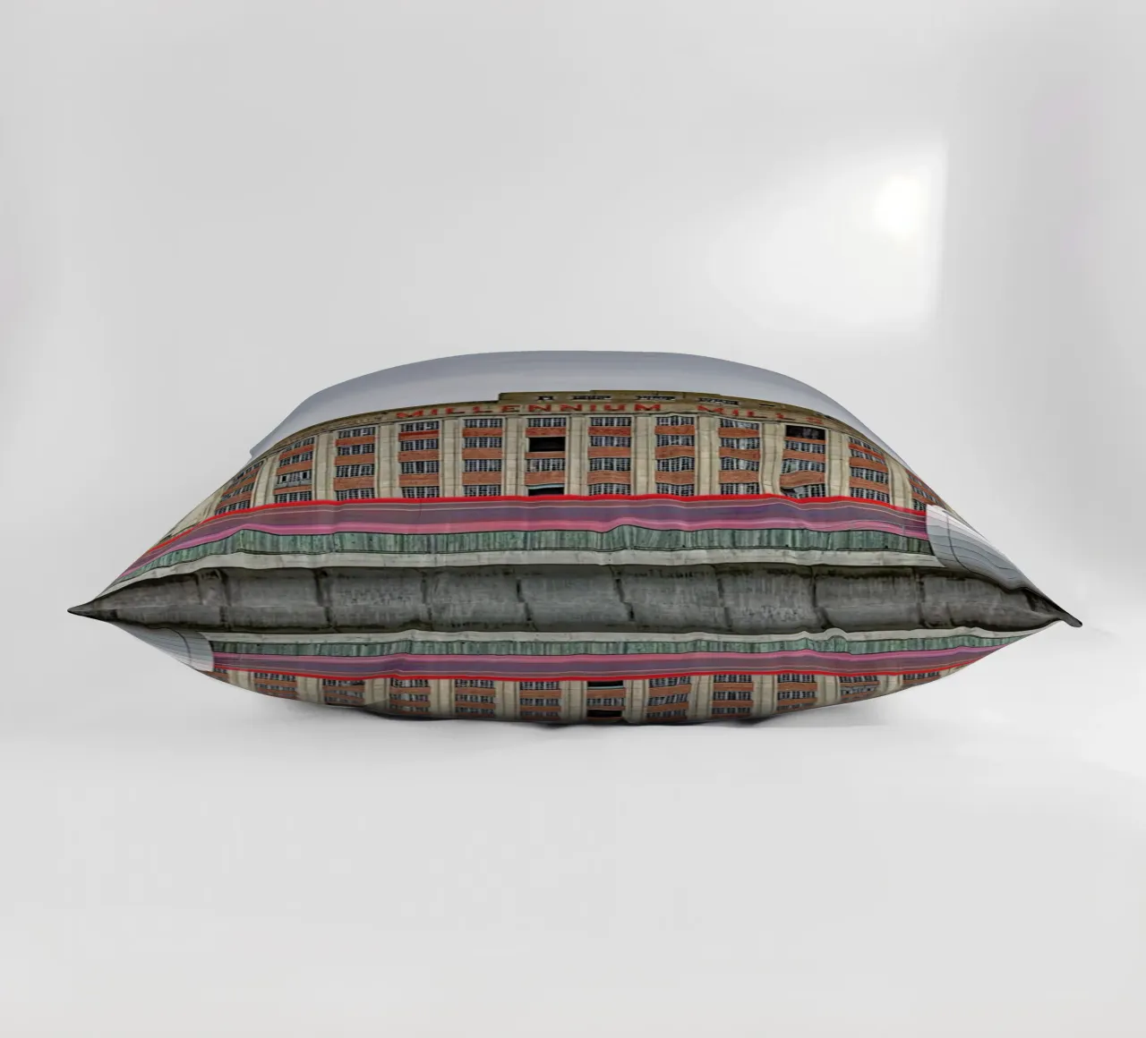 Millenium Mills cuscino da Michael Belhadi