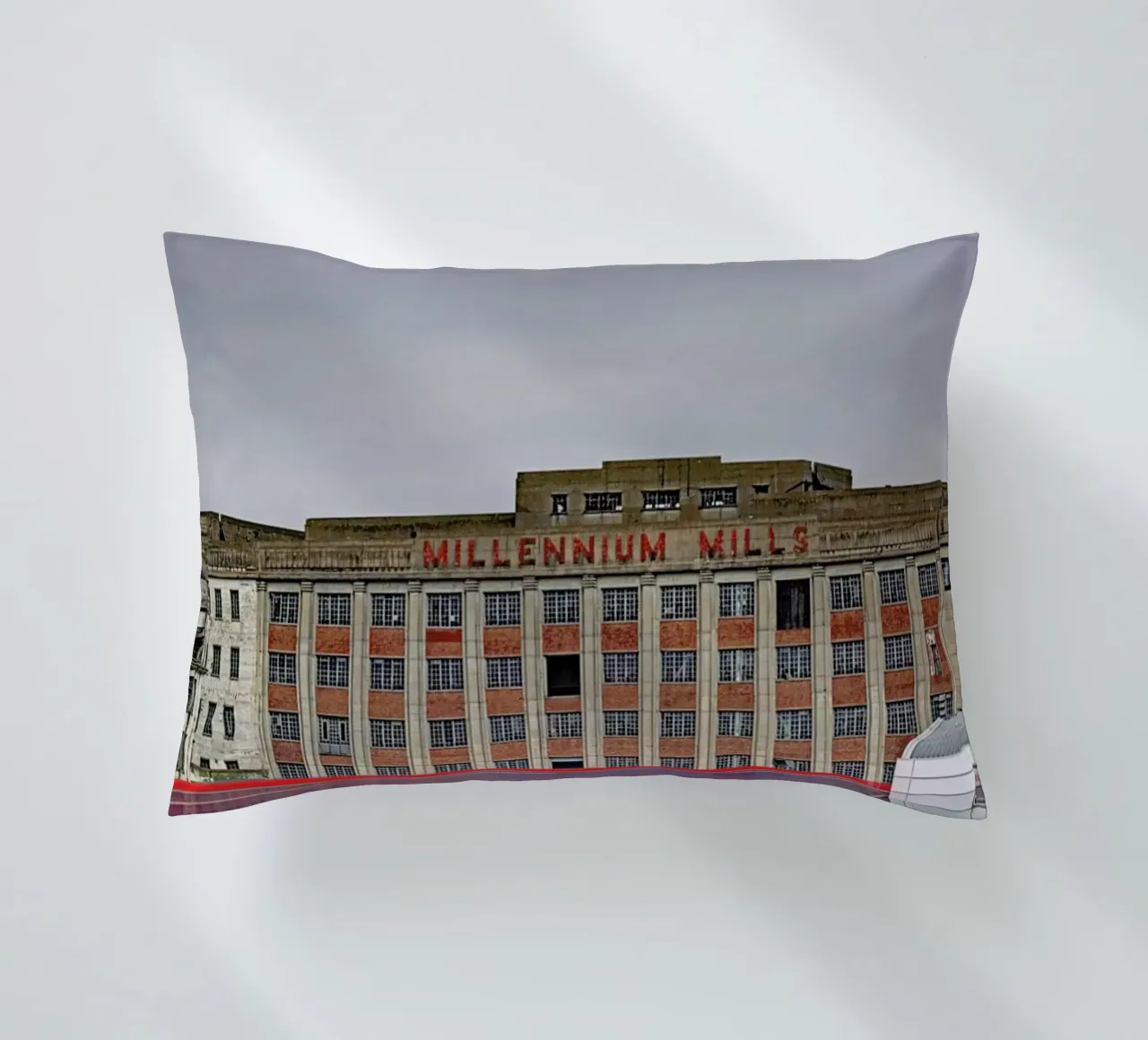 Millenium Mills cuscino da Michael Belhadi