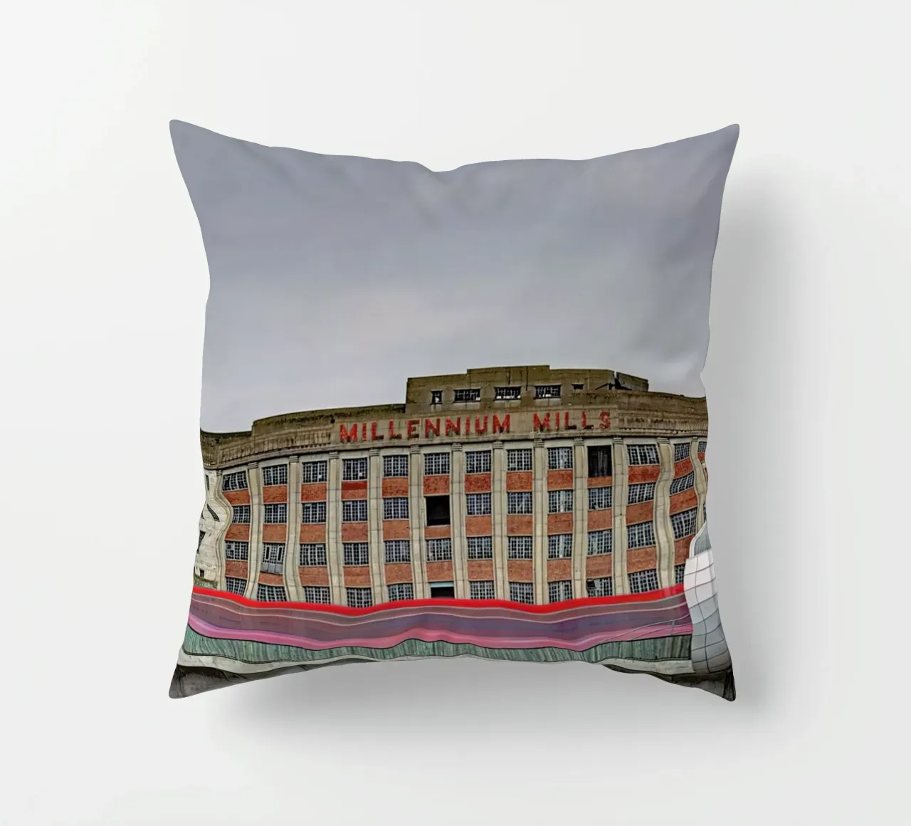 Millenium Mills cuscino da Michael Belhadi