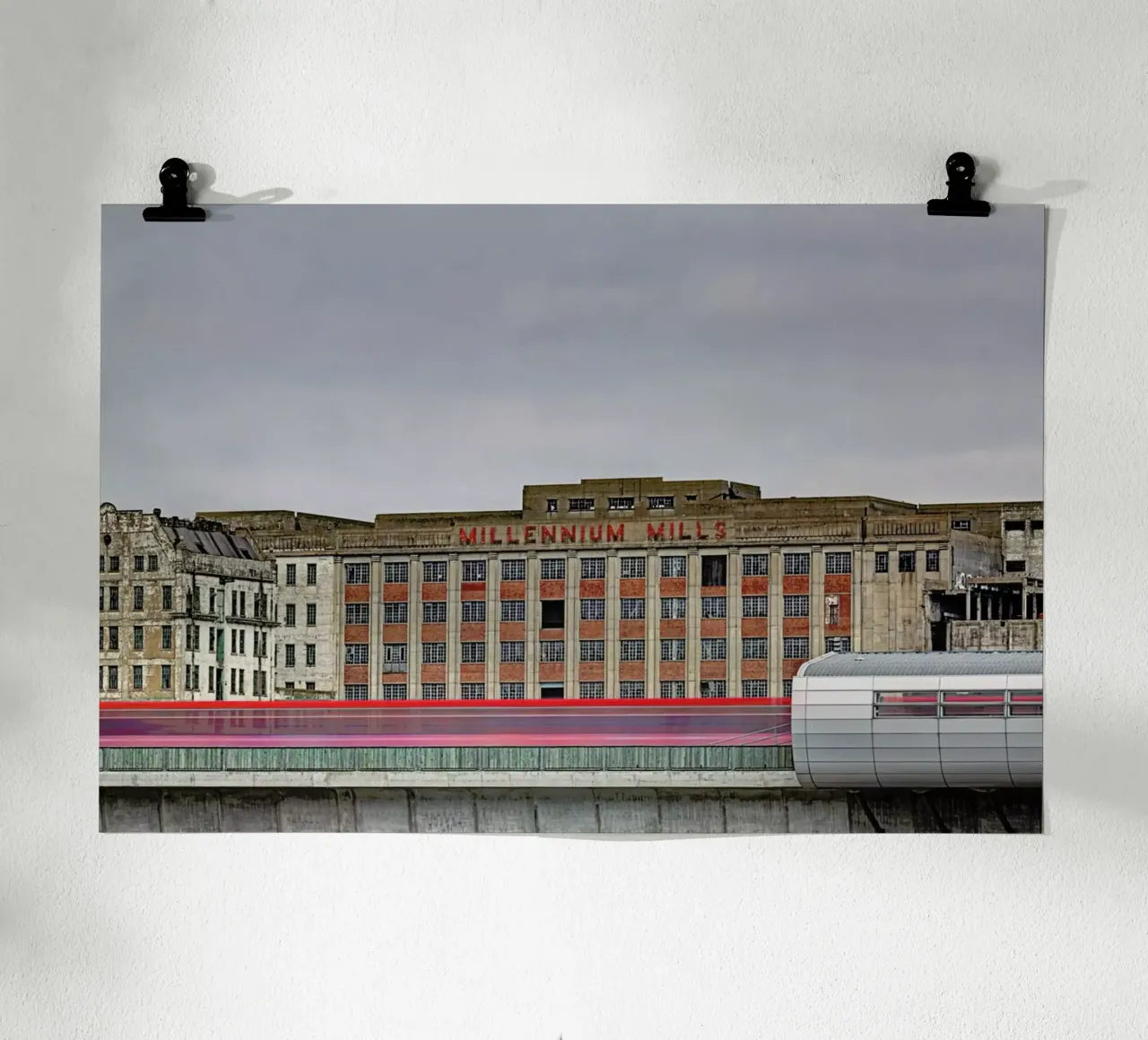 Millenium Mills poster con telaio in legno da Michael Belhadi