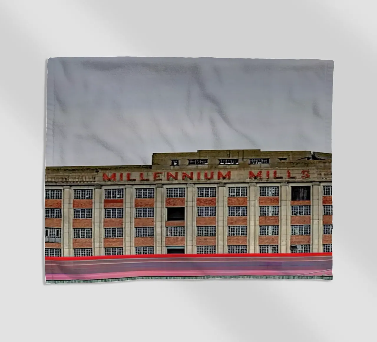 Millenium Mills telo mare da Michael Belhadi