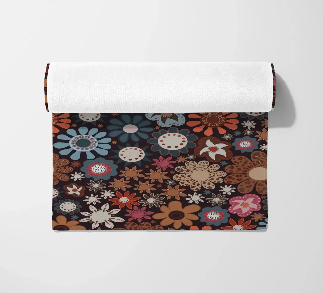 Motivo floreale invernale telo mare da gulsengunel