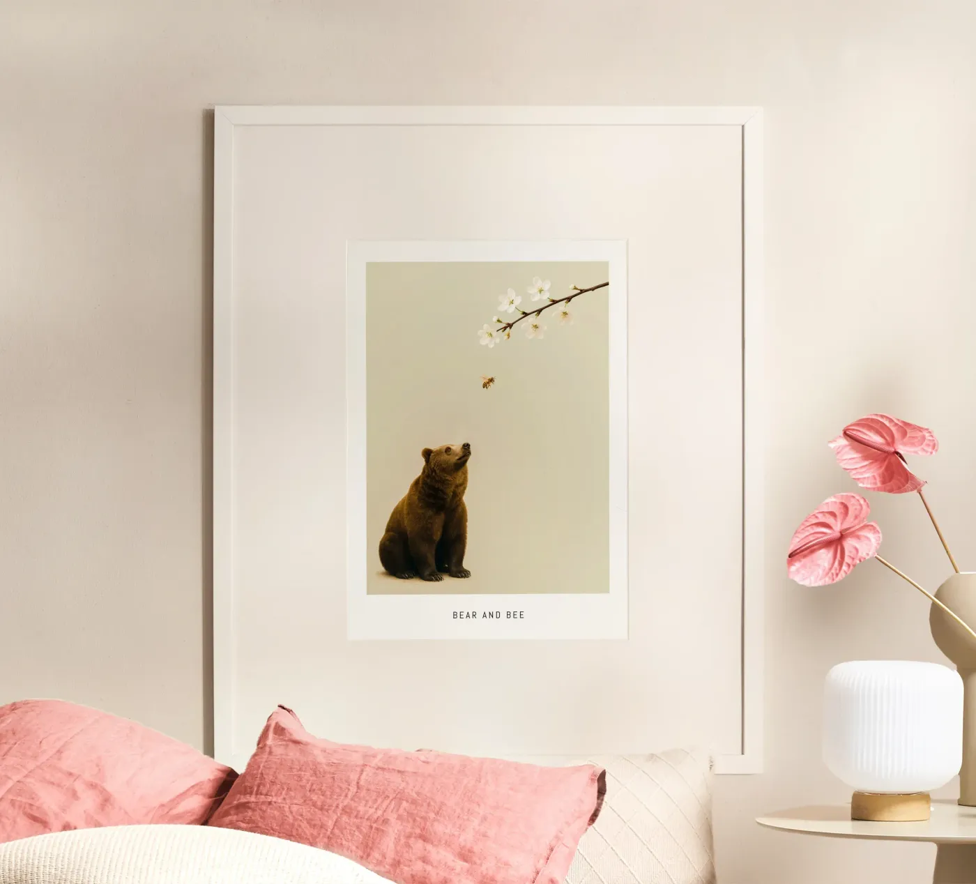 Bear and bee poster van Artezza
