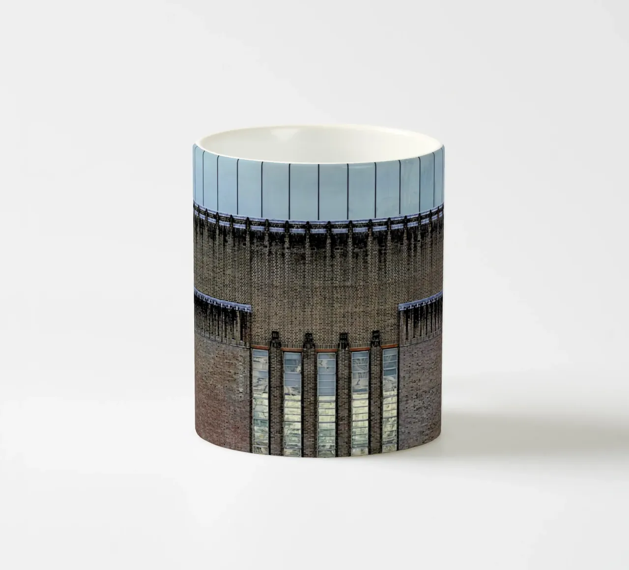 Tate Modern tazza in ceramica da Michael Belhadi