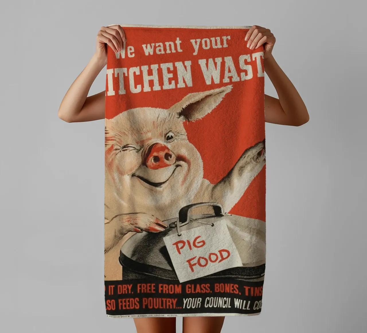 "Wir wollen Ihre Küchenabfälle" WWII Schweinefutter Poster Handtuch von ClubArt