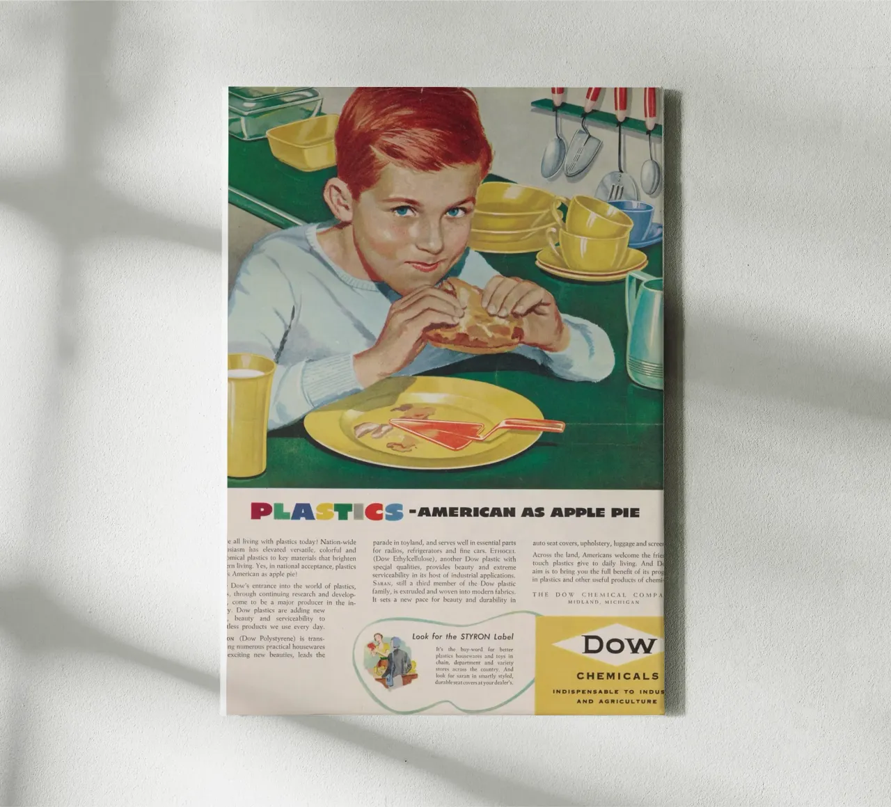 Pubblicità d'epoca di Dow Plastics - "Americano come una torta di mele tela con Cornice a cassetta da ClubArt