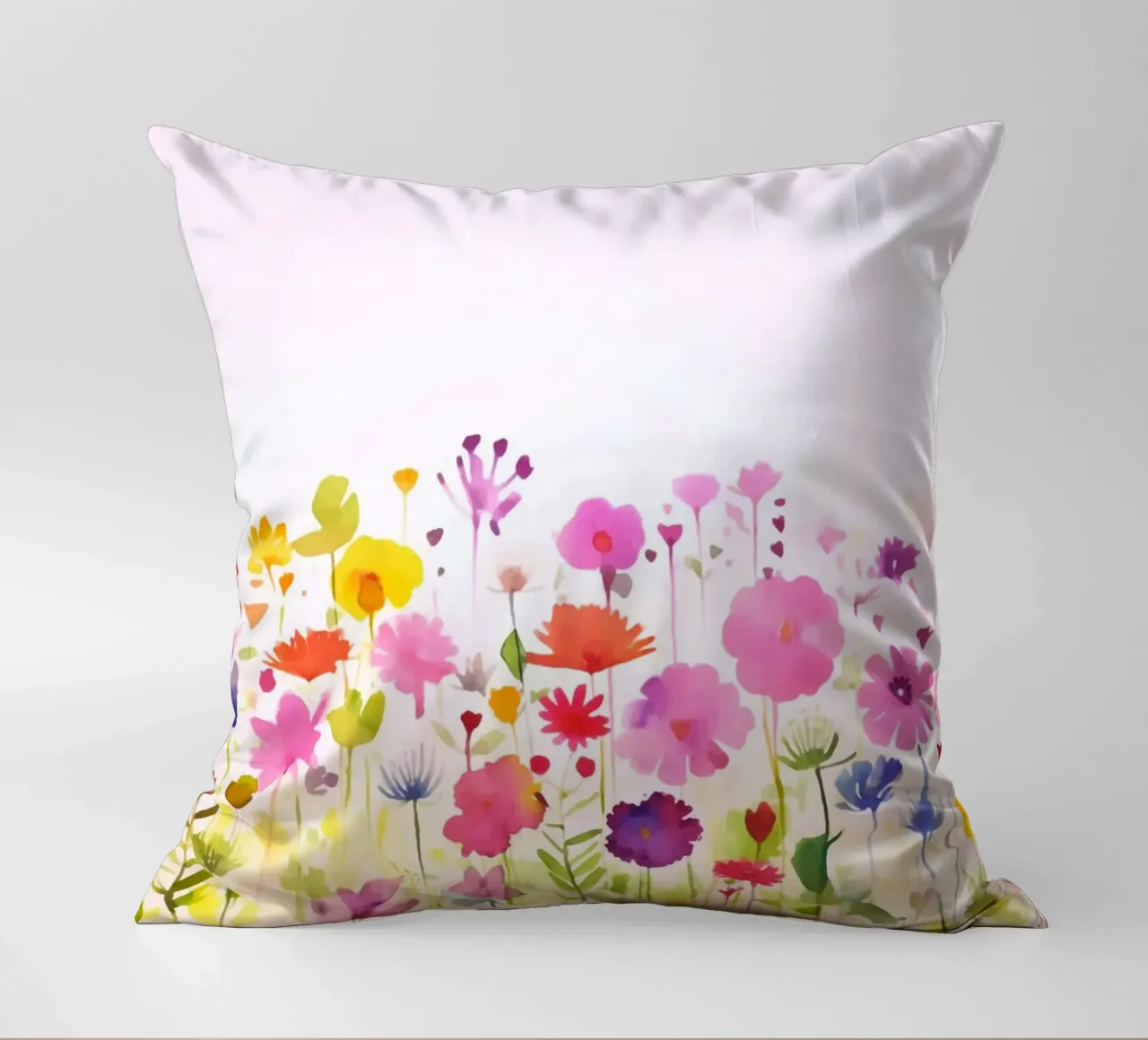 Acquerello sui fiori selvatici del prato di primavera cuscino da Andrea Haase Modern Home