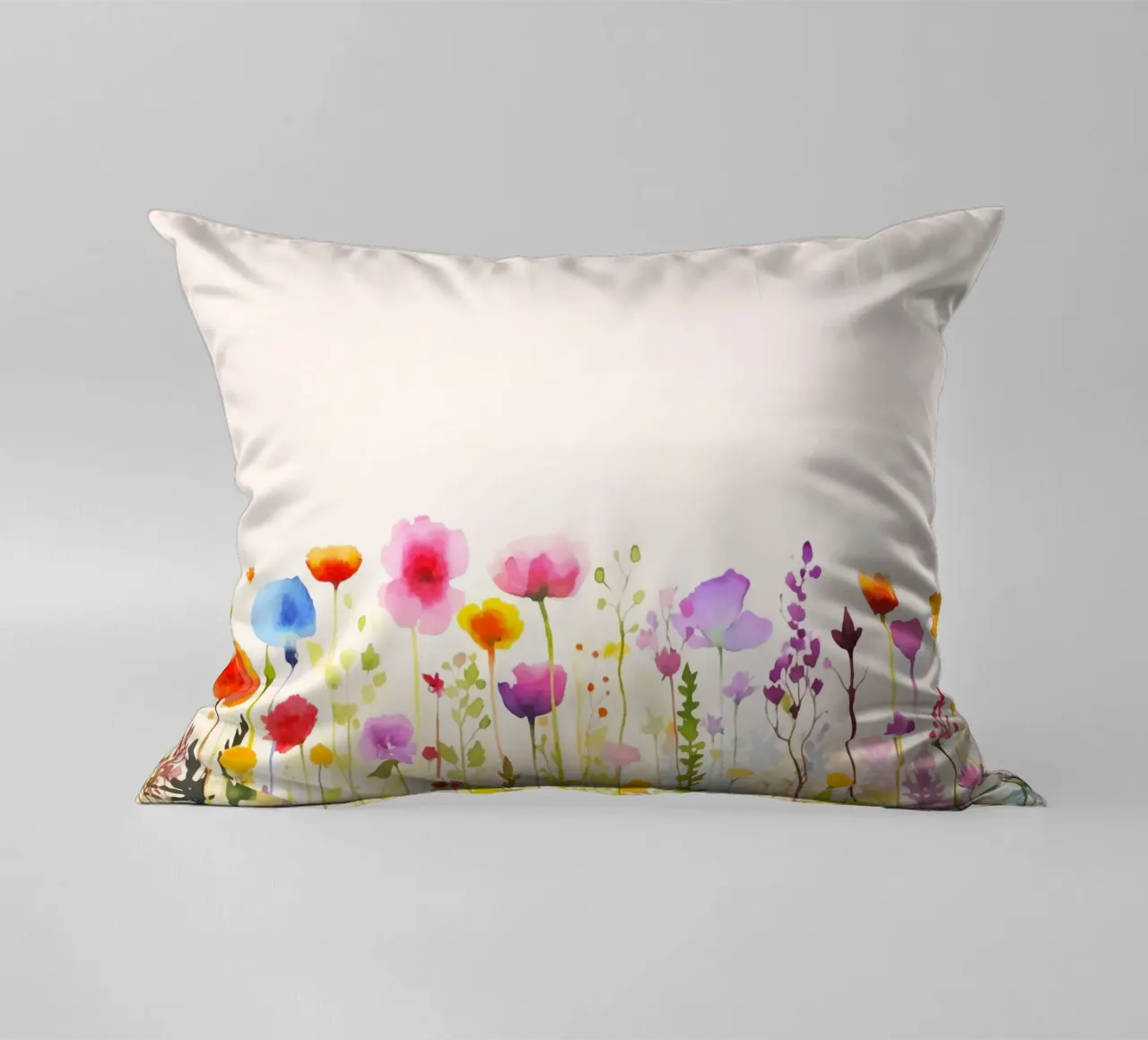 Acquerello sui fiori selvatici del prato estivo cuscino da Andrea Haase Modern Home