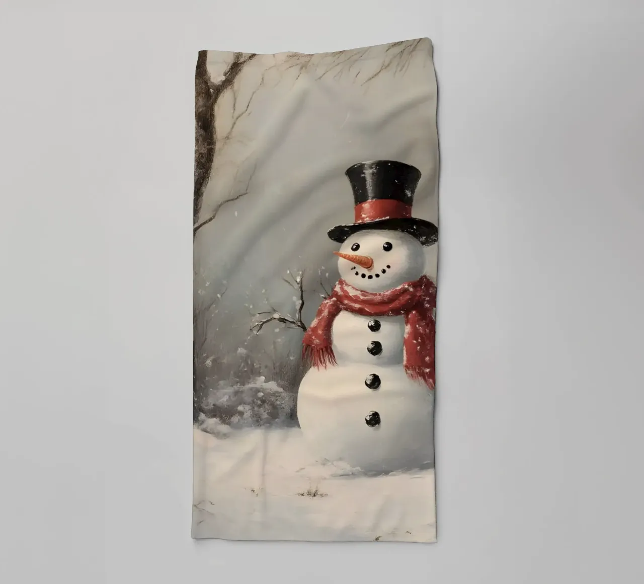 Festlicher Schneemann in verschneiten Wäldern Kunstdruck - Winter Charme Handtuch von ClubArt