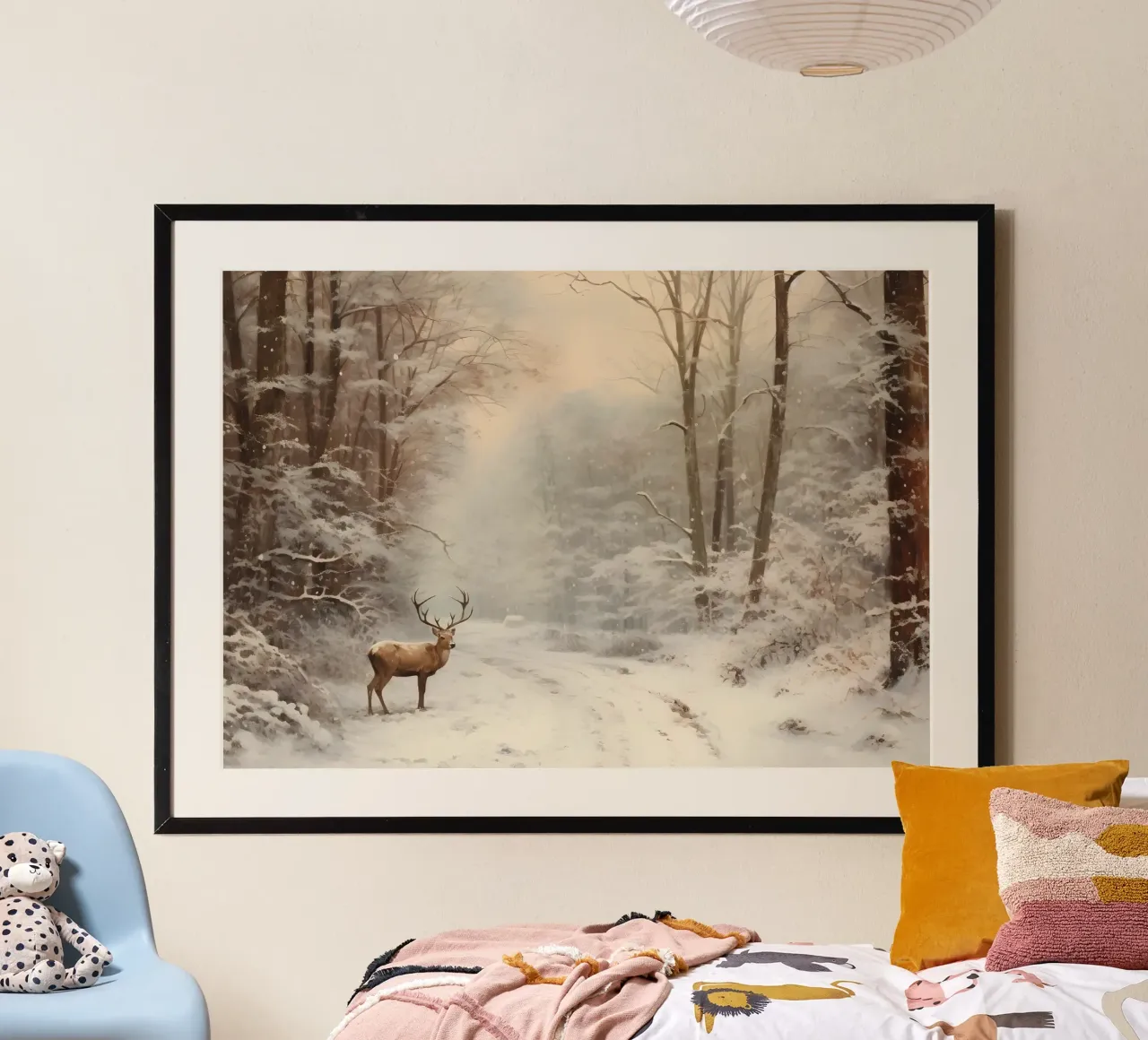 Impression d'art sur le cerf majestueux de la forêt d'hiver - faune et flore enneigées poster de ClubArt