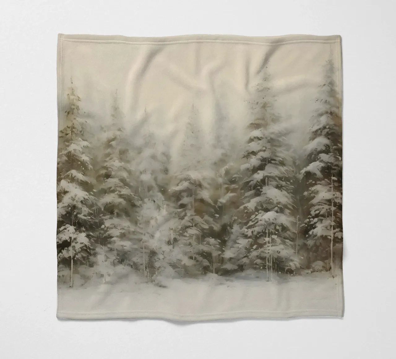 Neblig verschneiter Kiefernwald Kunstdruck - Ätherische Winterszenen Fleecedecke von ClubArt