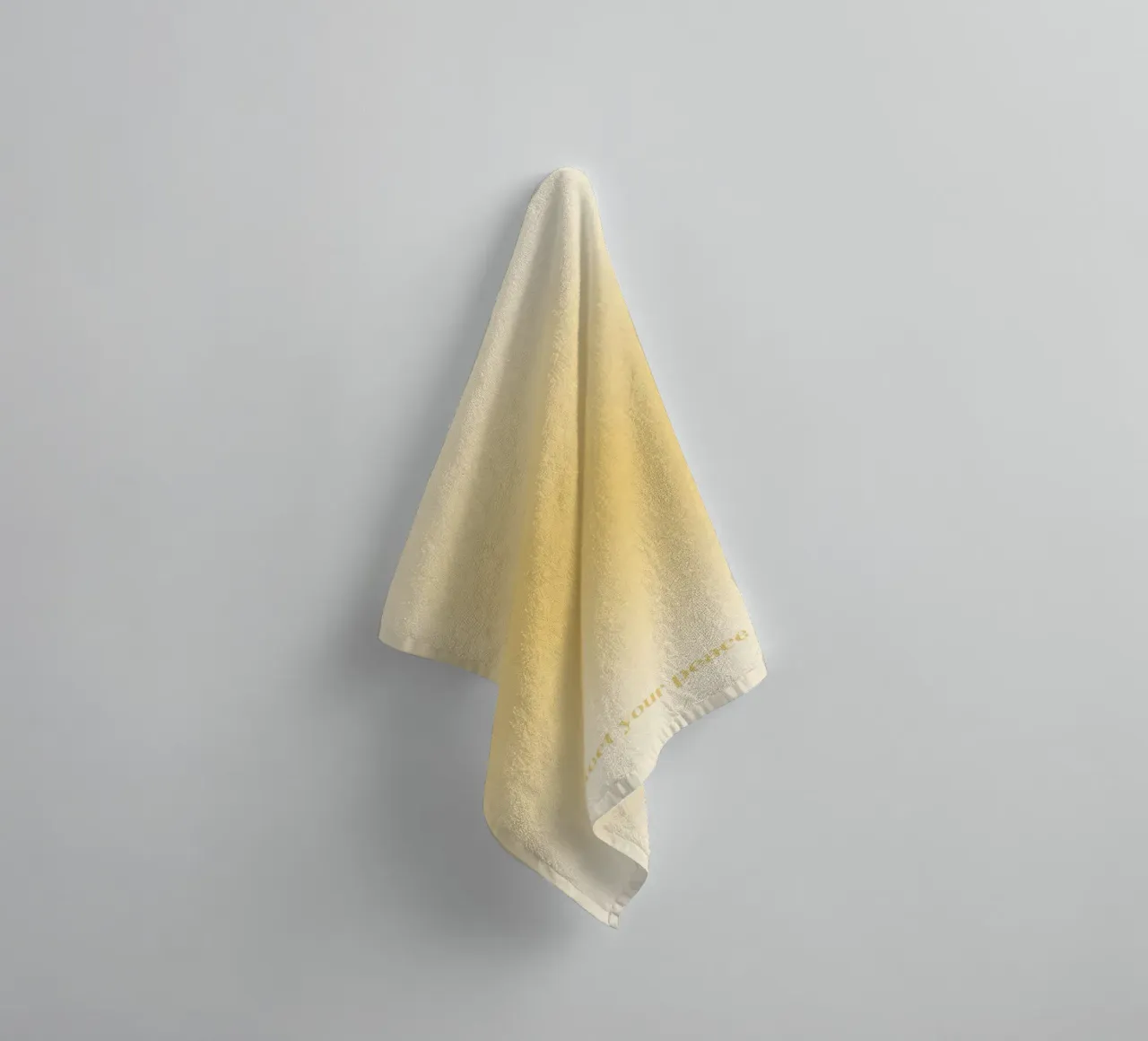 "Bescherm je vrede" Gouden Aura Kleurverloop Abstracte Kunst badhanddoek van homdeco