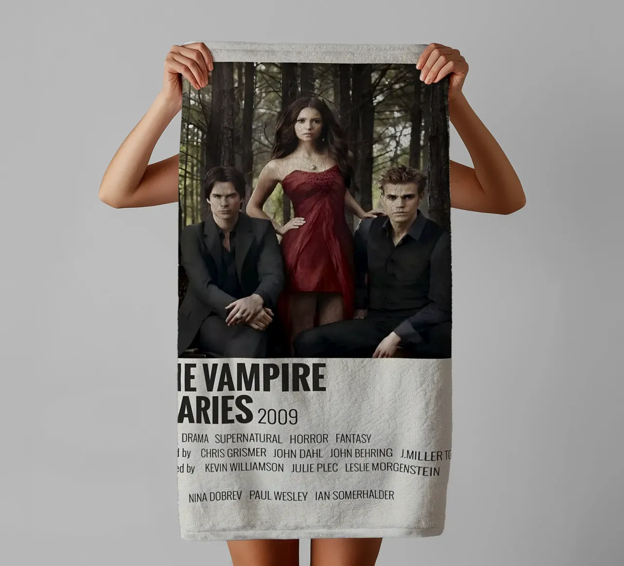 THE VAMPIRE DIARIES 2009 asciugamano da bagno da MVFminimalist