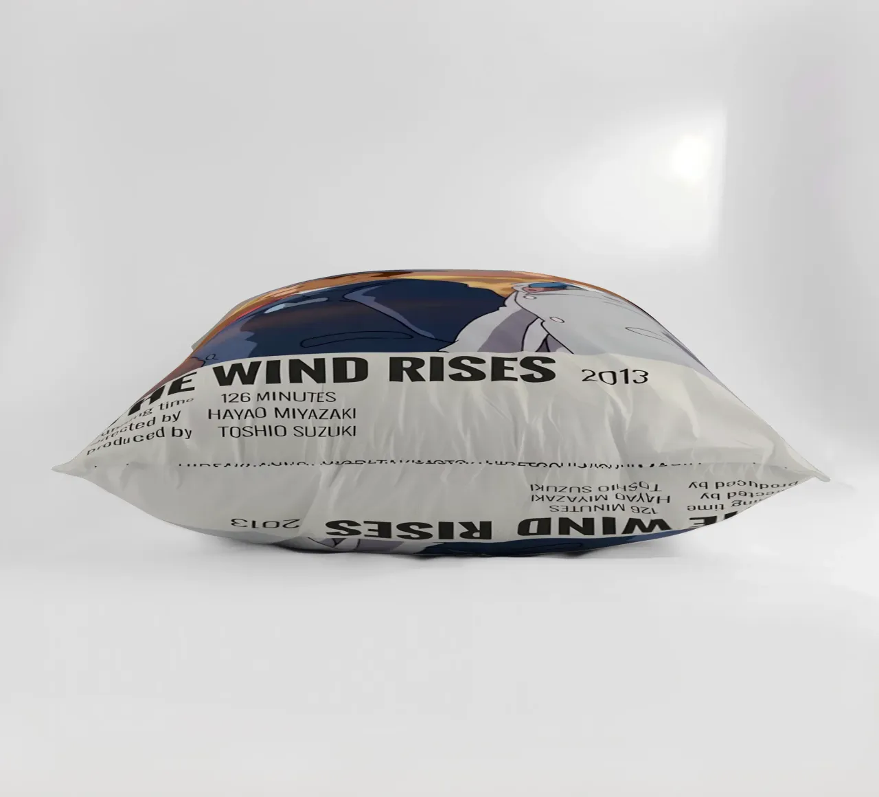 THE WIND RISES 2013 cojín de MVFminimalist